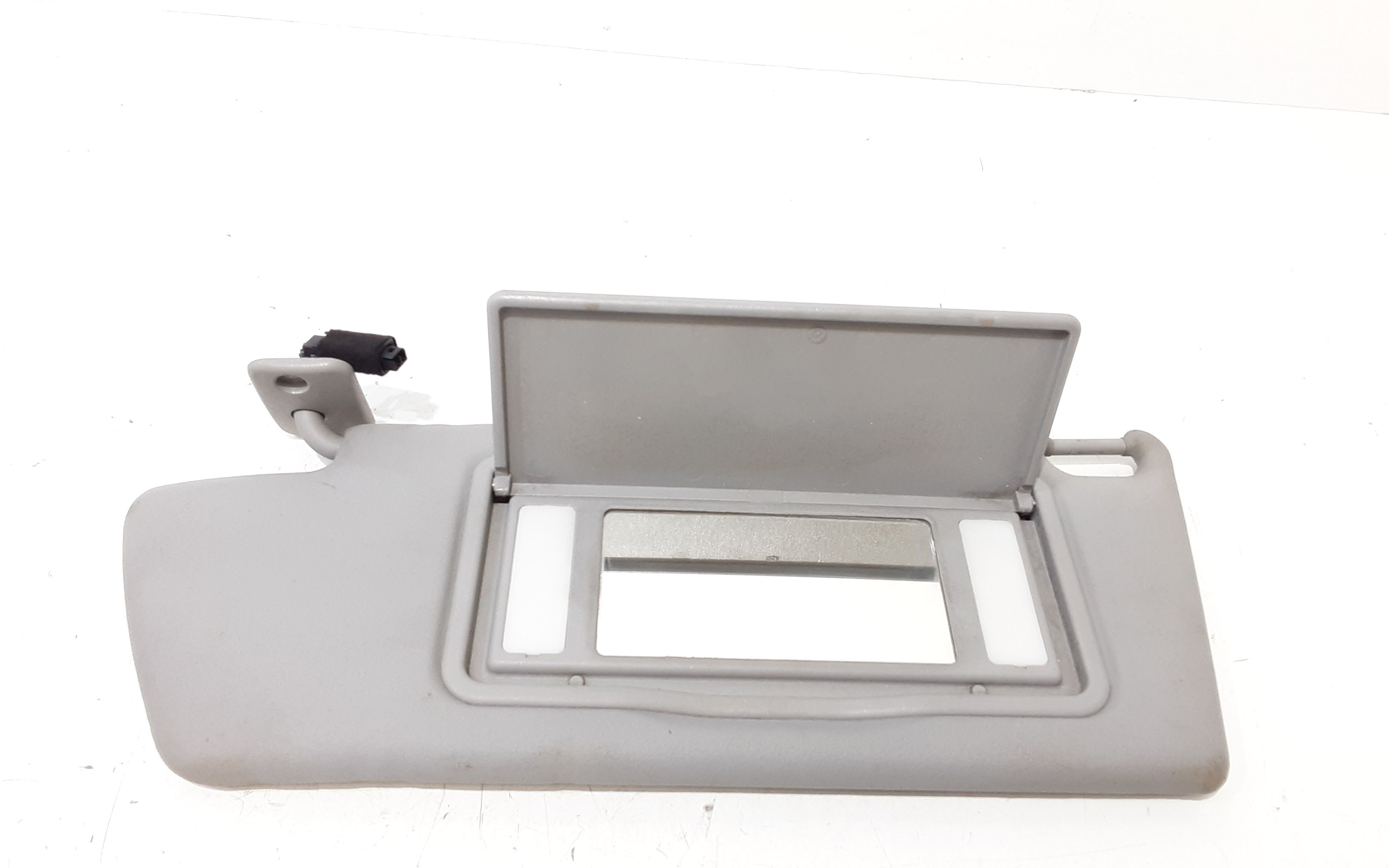 Aletta Parasole Parabrezza Sinistro 13234248 Usato