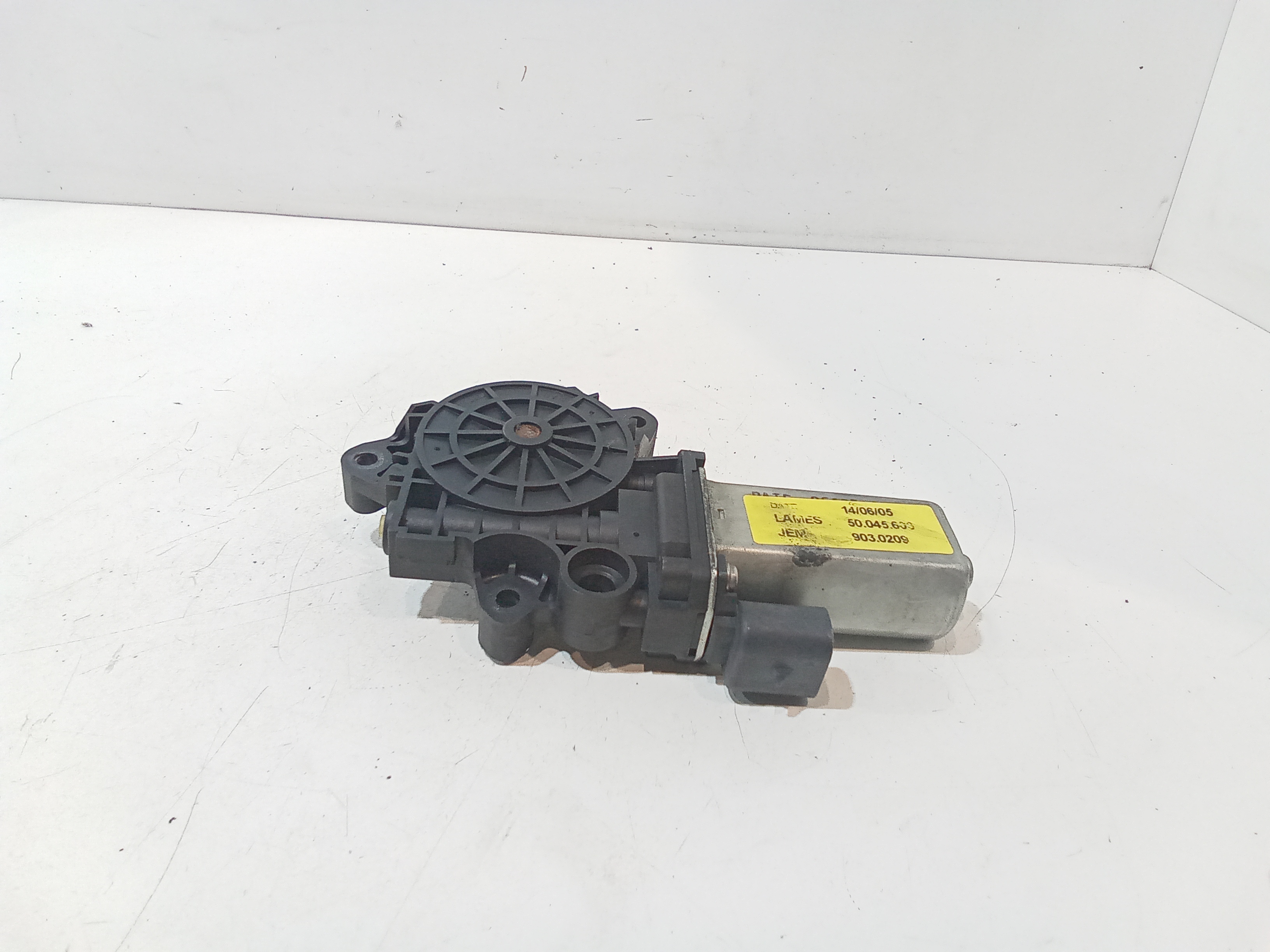 Motorino Alzacristallo Porta Ant. Destro 46841278 Usato