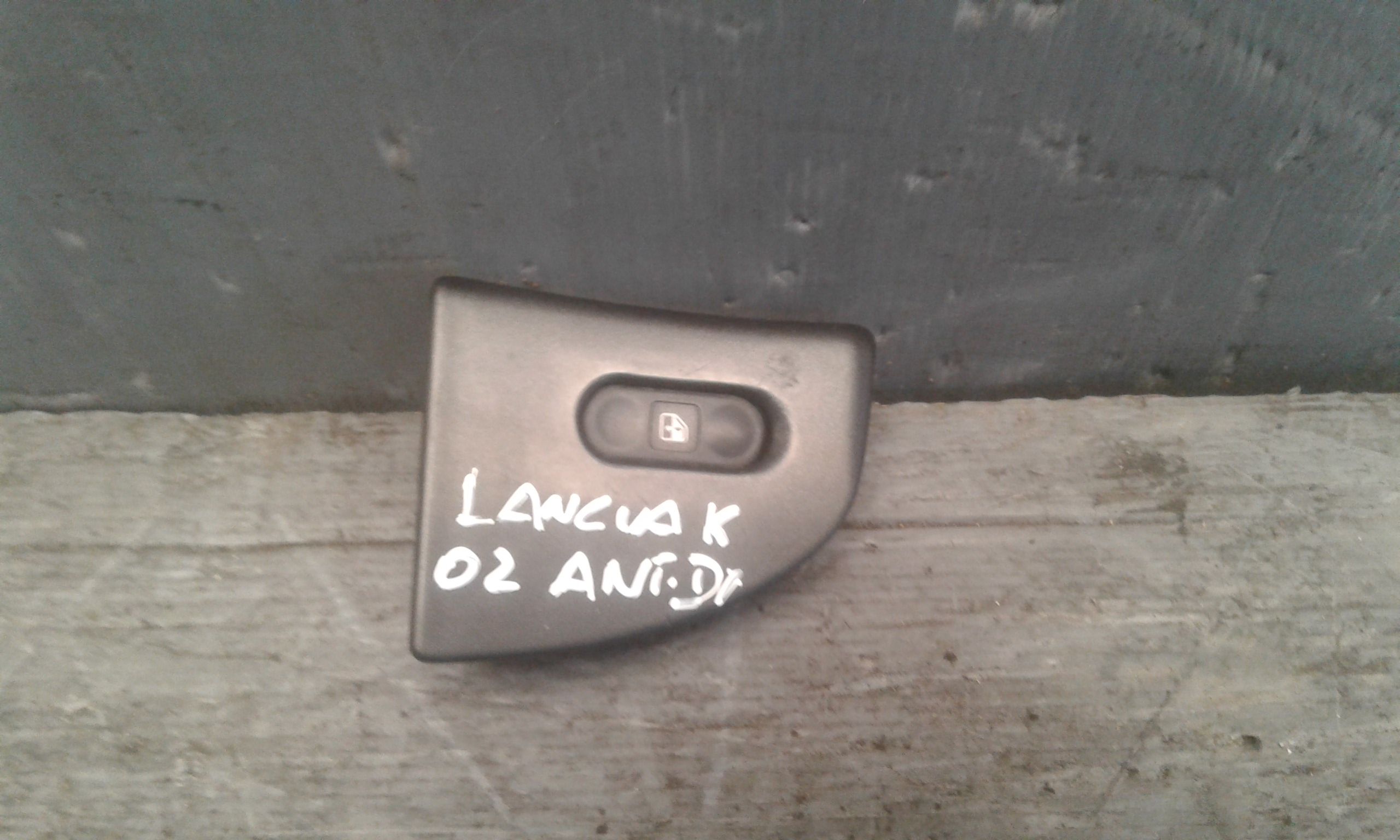 Interruttore Alzacristalli Porta Ant. Destro Usato