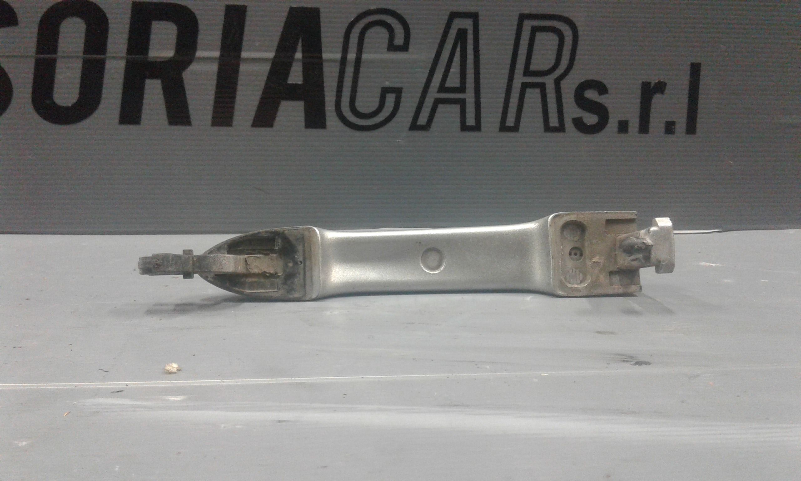 Maniglia Porta Ant. Sinistro 8060600QAC Usato