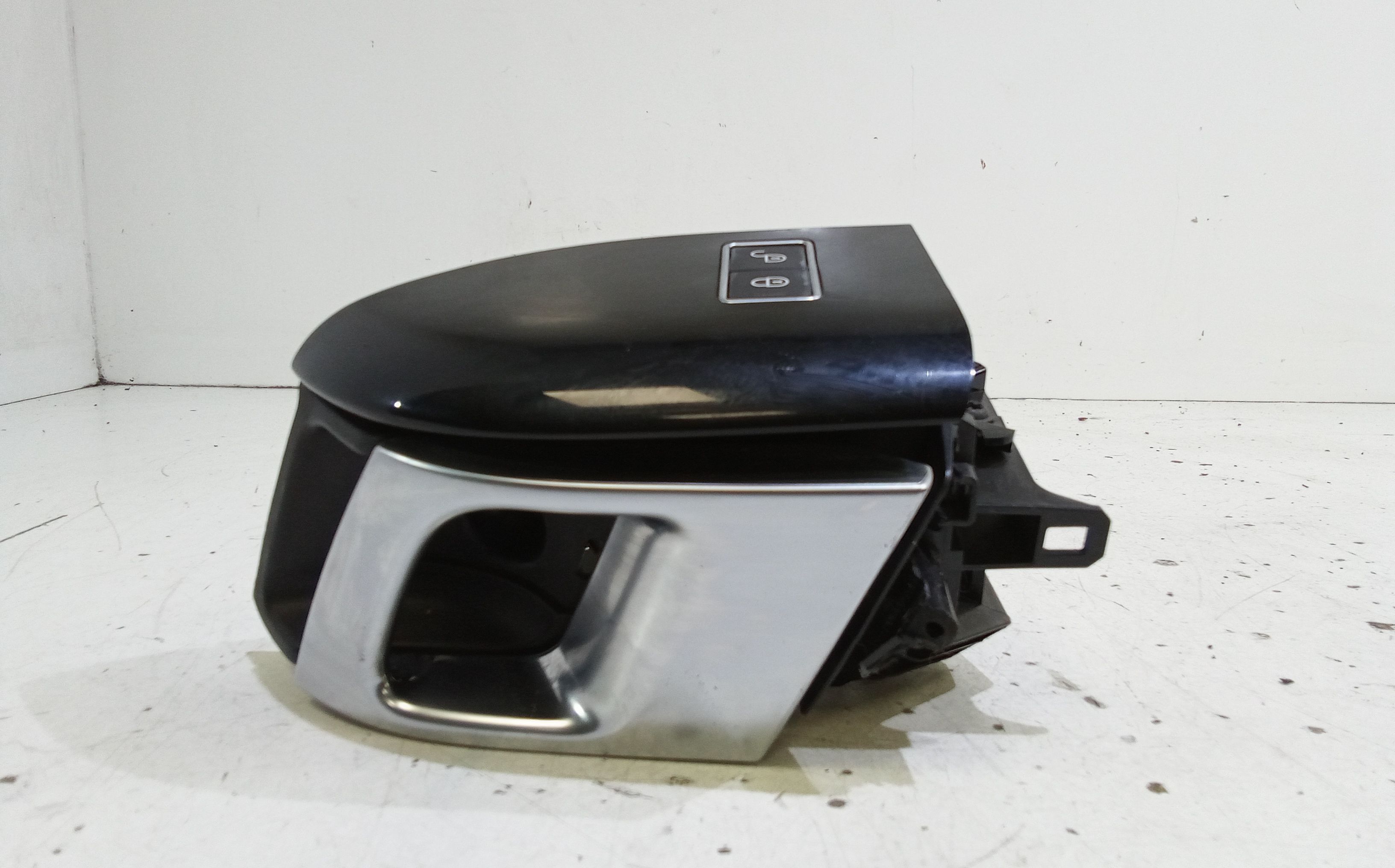 Maniglia Int. Apertura Porta Ant. Destro Usato