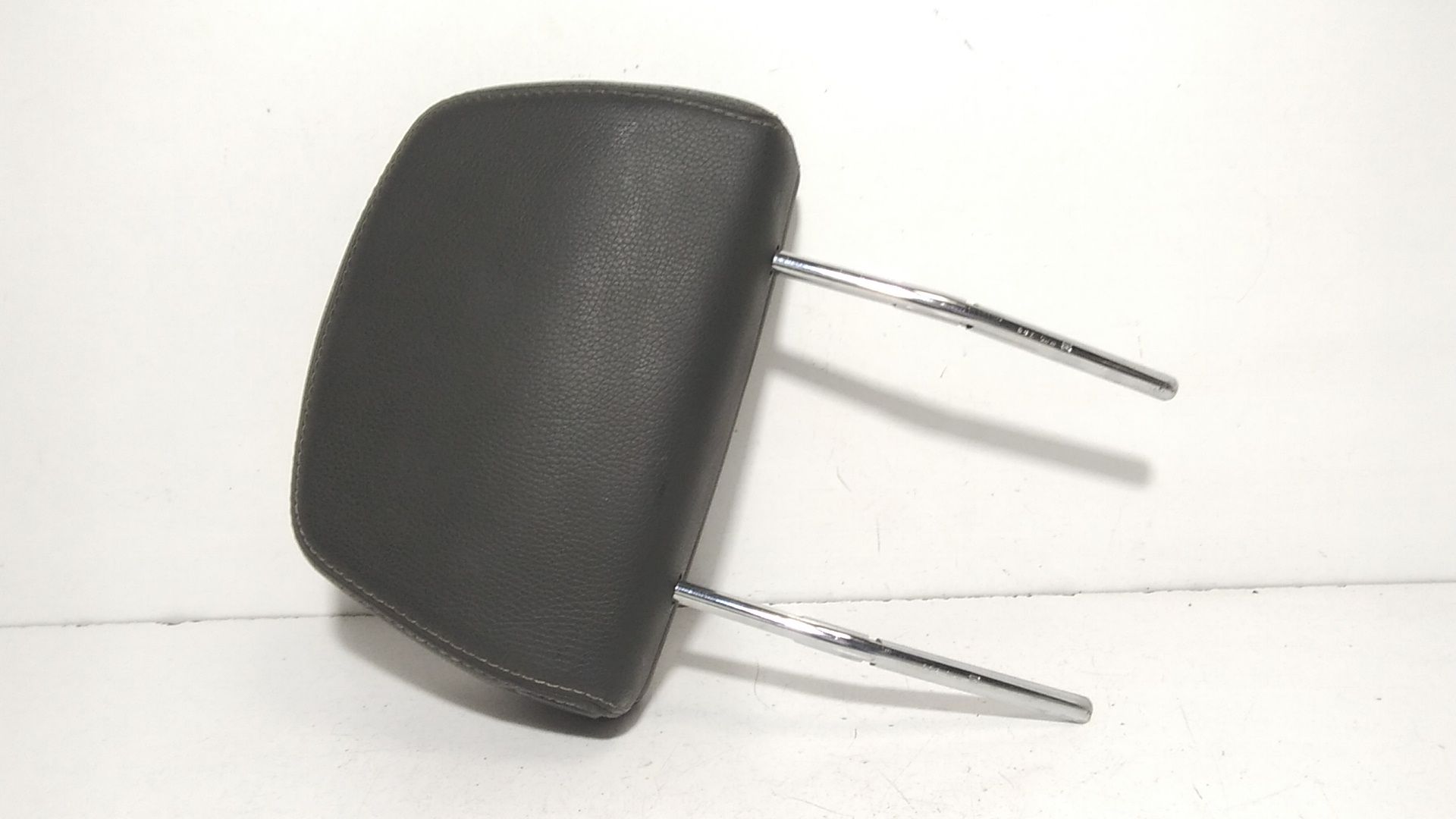 Appoggiatesta Sedile Ant. Destro + Appoggiatesta Sedile Ant. Sinistro Usato