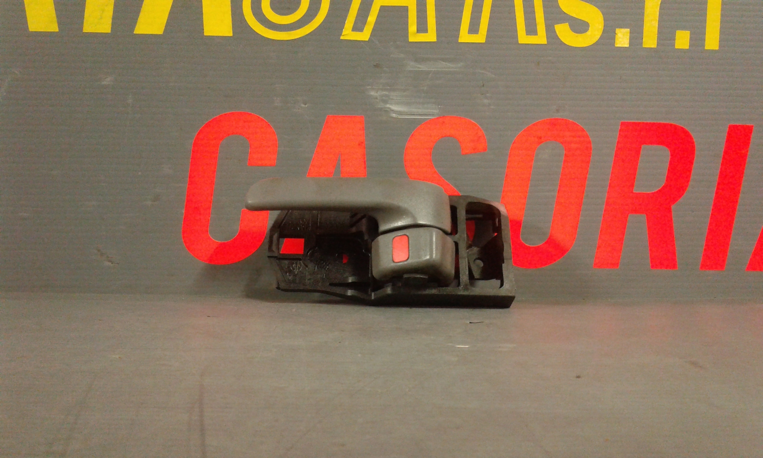 Maniglia Int. Apertura Porta Post. Sinistro Usato