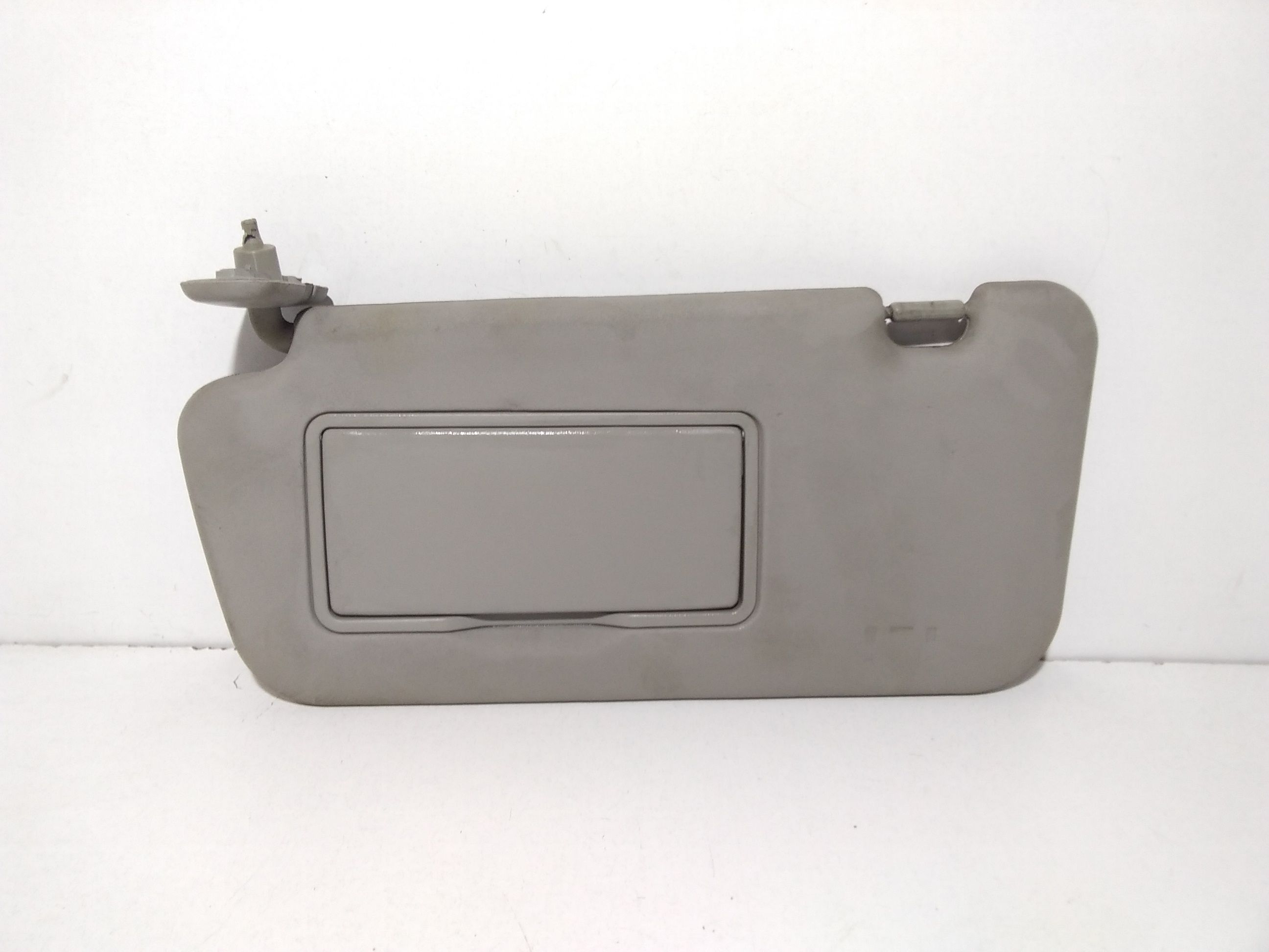 Aletta Parasole Parabrezza Sinistro 852012F040IM Usato