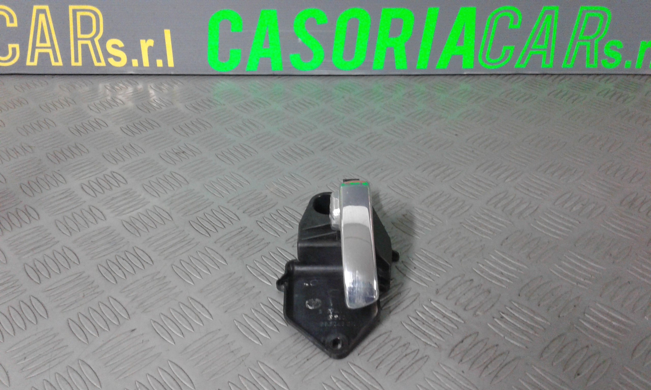 Maniglia Int. Apertura Porta Ant. Destro Usato