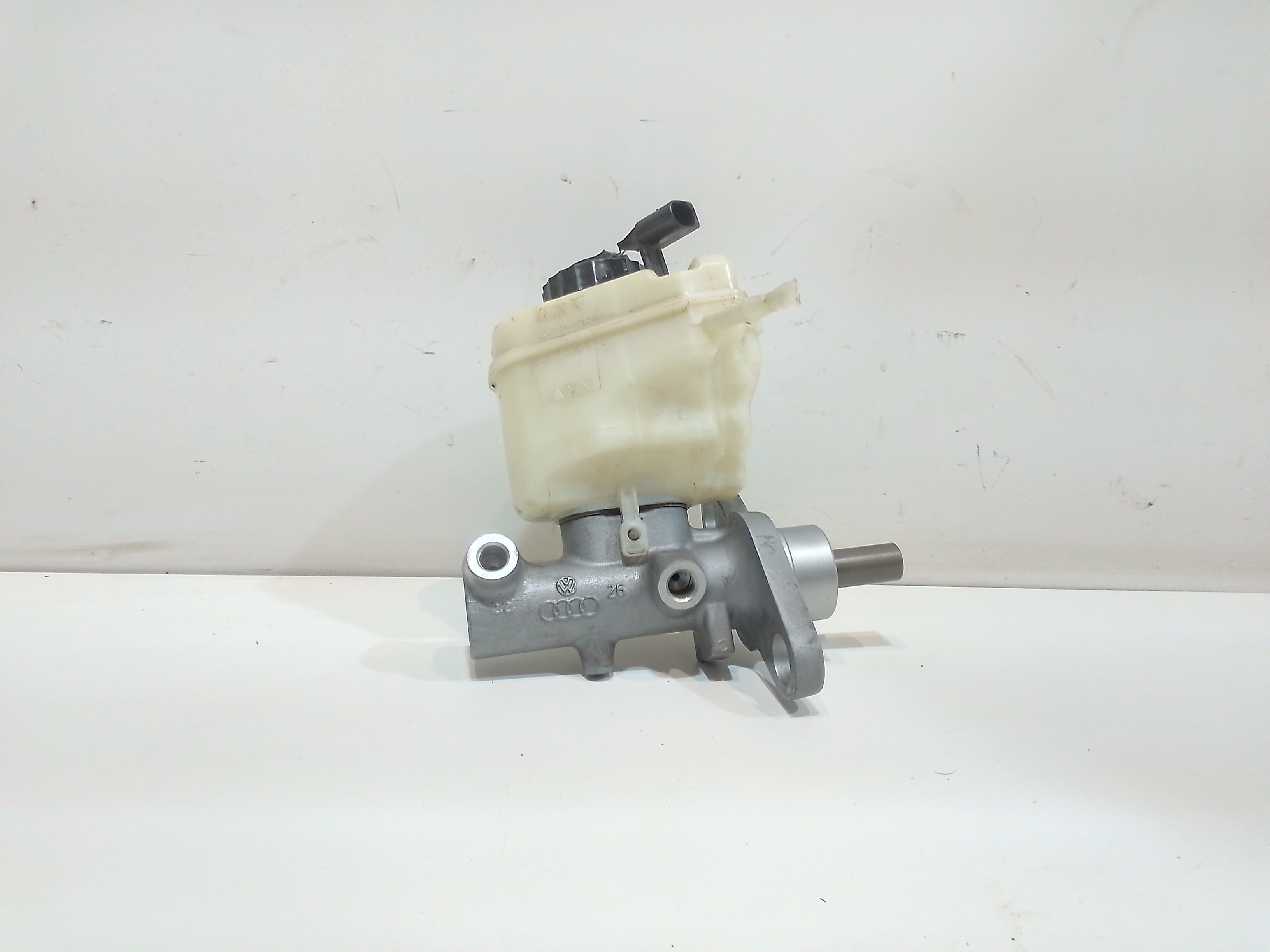 Pompa Comando Freni 7L8611019F Usato