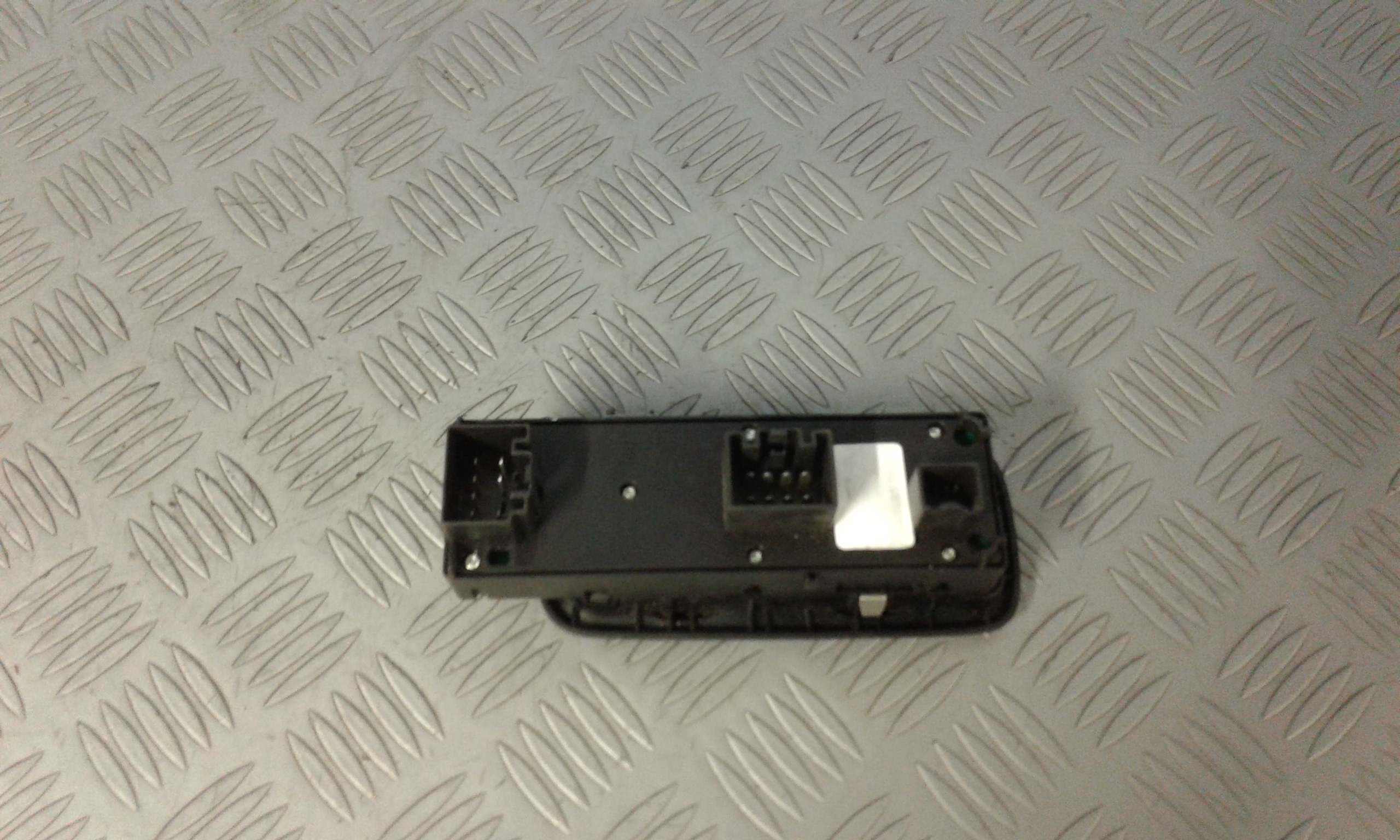 Interruttore Alzacristalli Porta Ant. Sinistro Usato