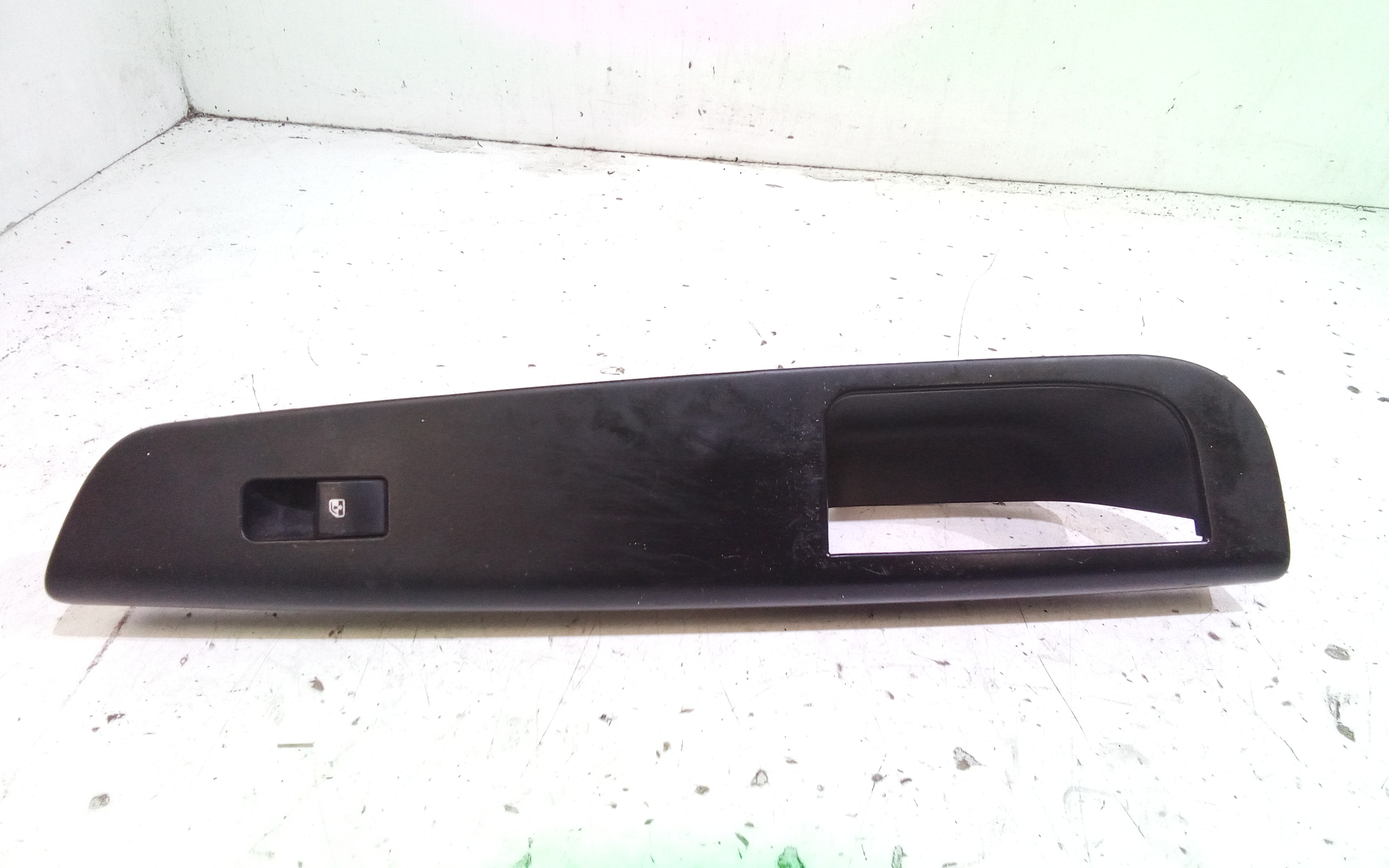 Interruttore Alzacristalli Porta Ant. Destro Usato