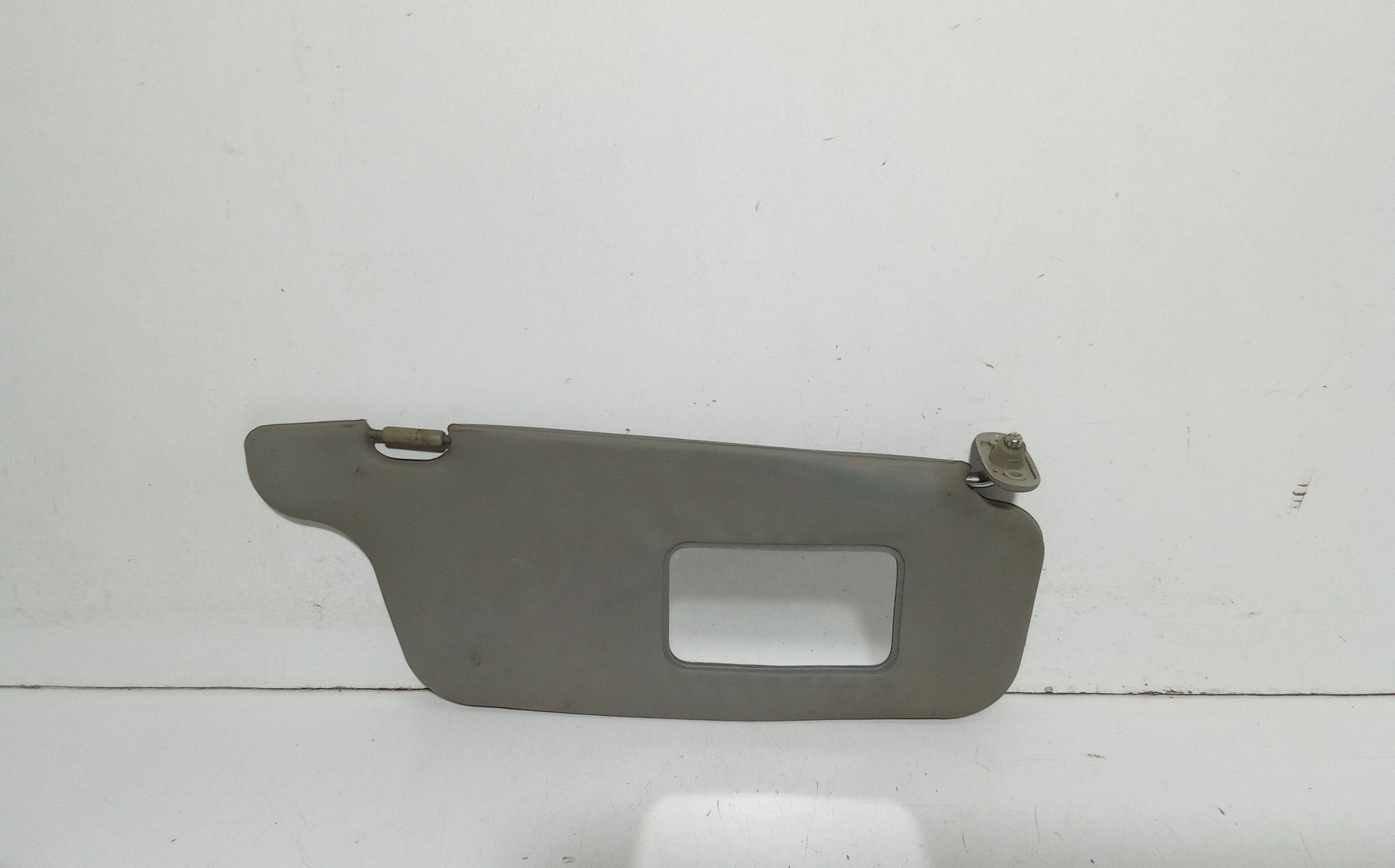 Aletta Parasole Parabrezza Destro 8520206000OBAS Usato