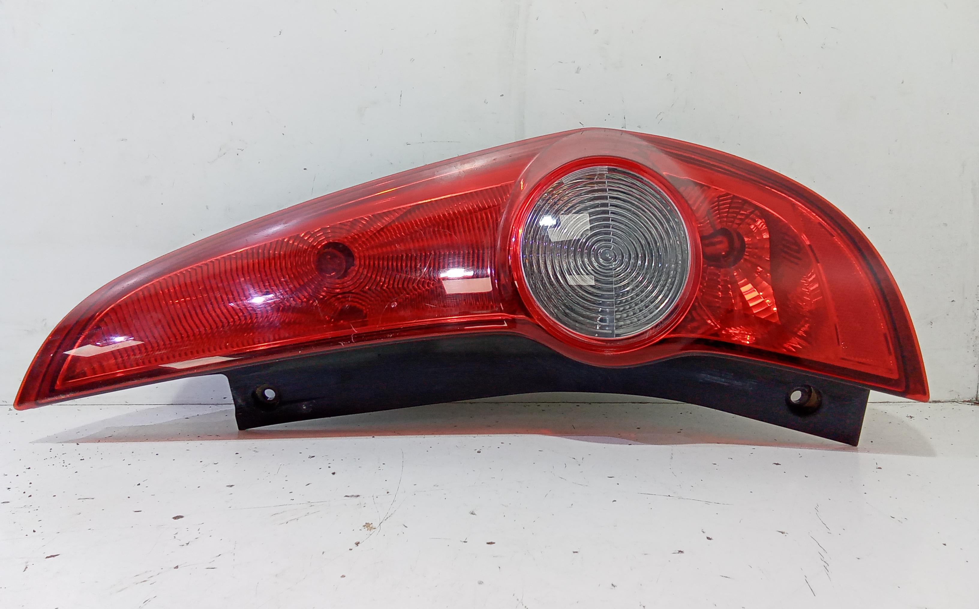 Fanale Post. Destro 93193680 Usato