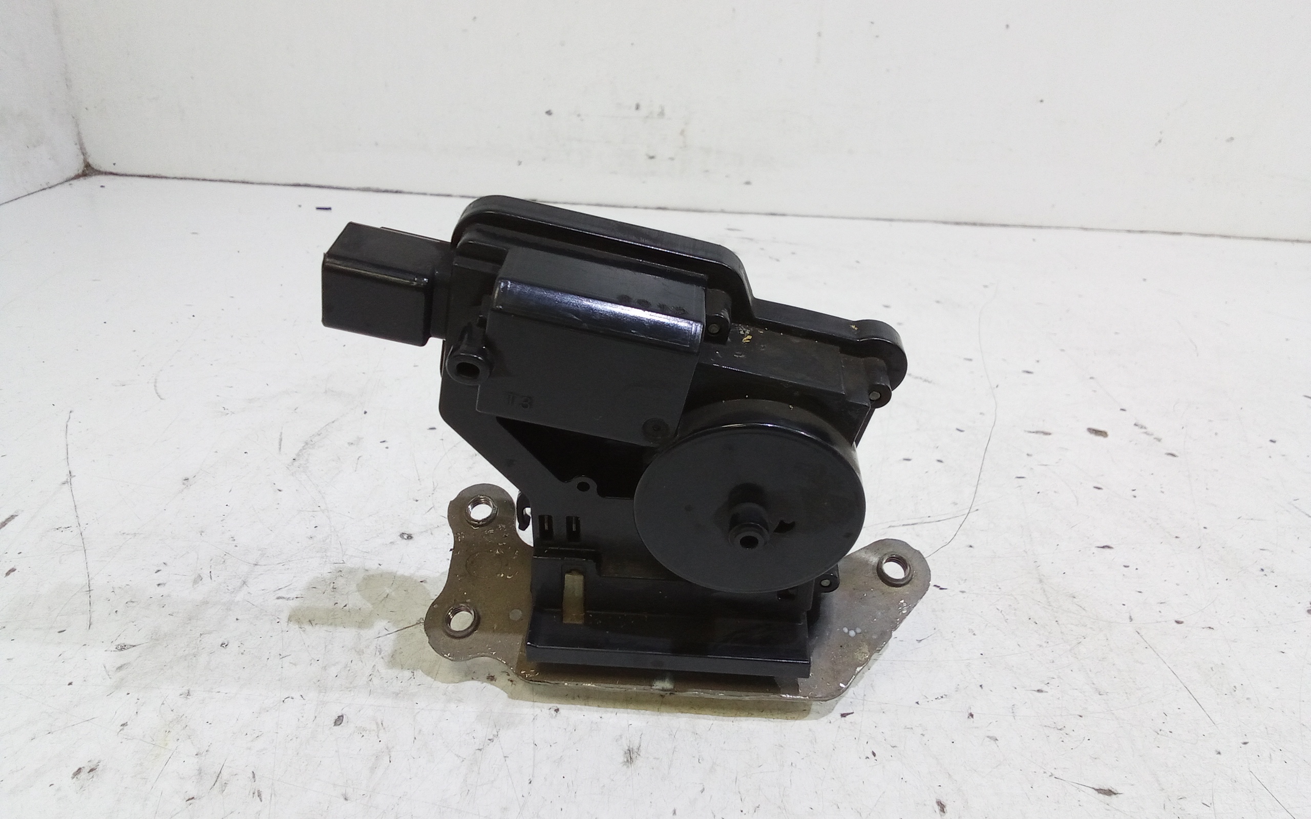 Serratura Cofano Post. Usato