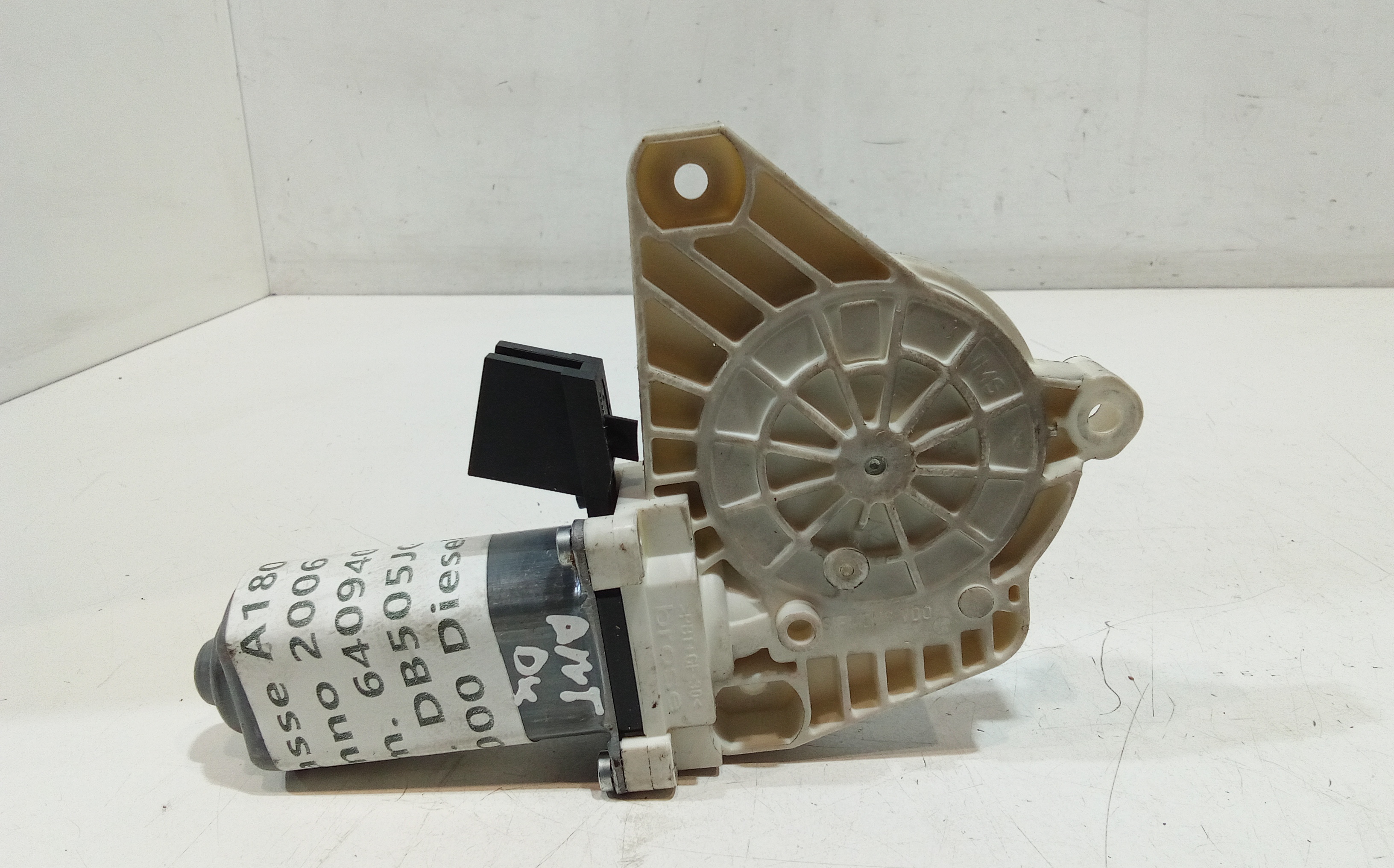 Motorino Alzacristallo Porta Ant. Destro A1698204242 Usato