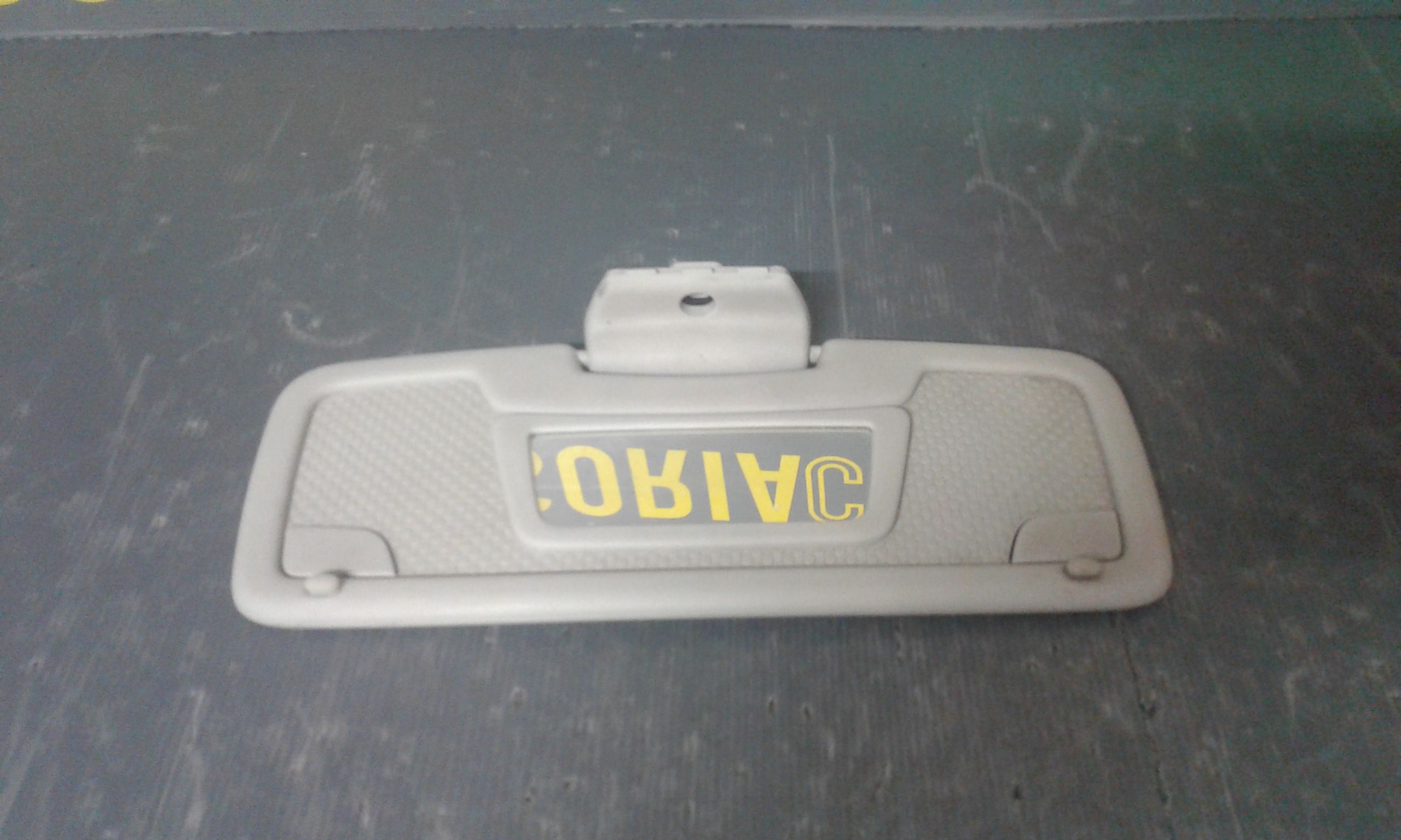 Aletta Parasole Parabrezza Sinistro A4518100110C24A Usato