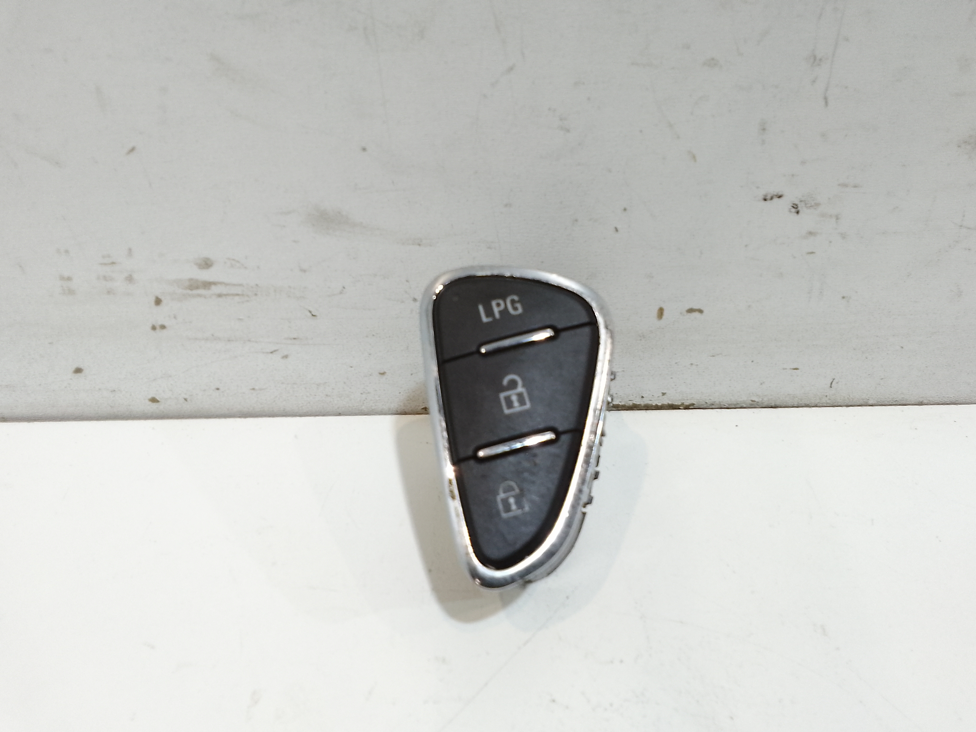 Interruttore Bloccaggio Serrature Usato