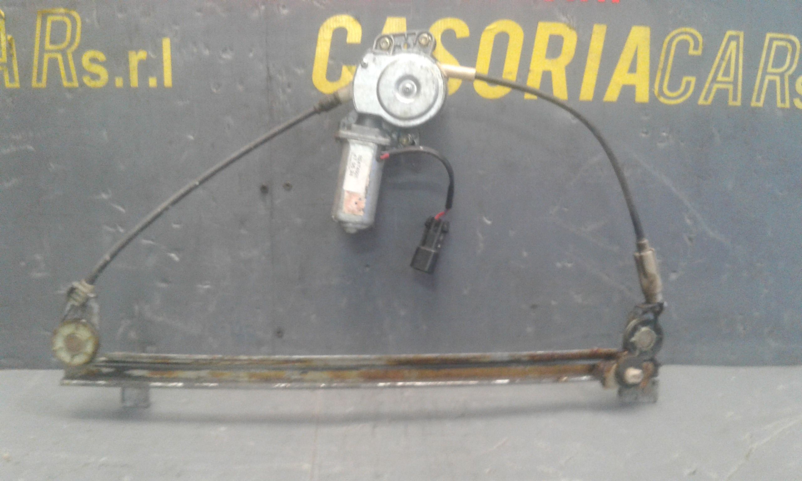 Alzacristallo Porta Ant. Destro Usato