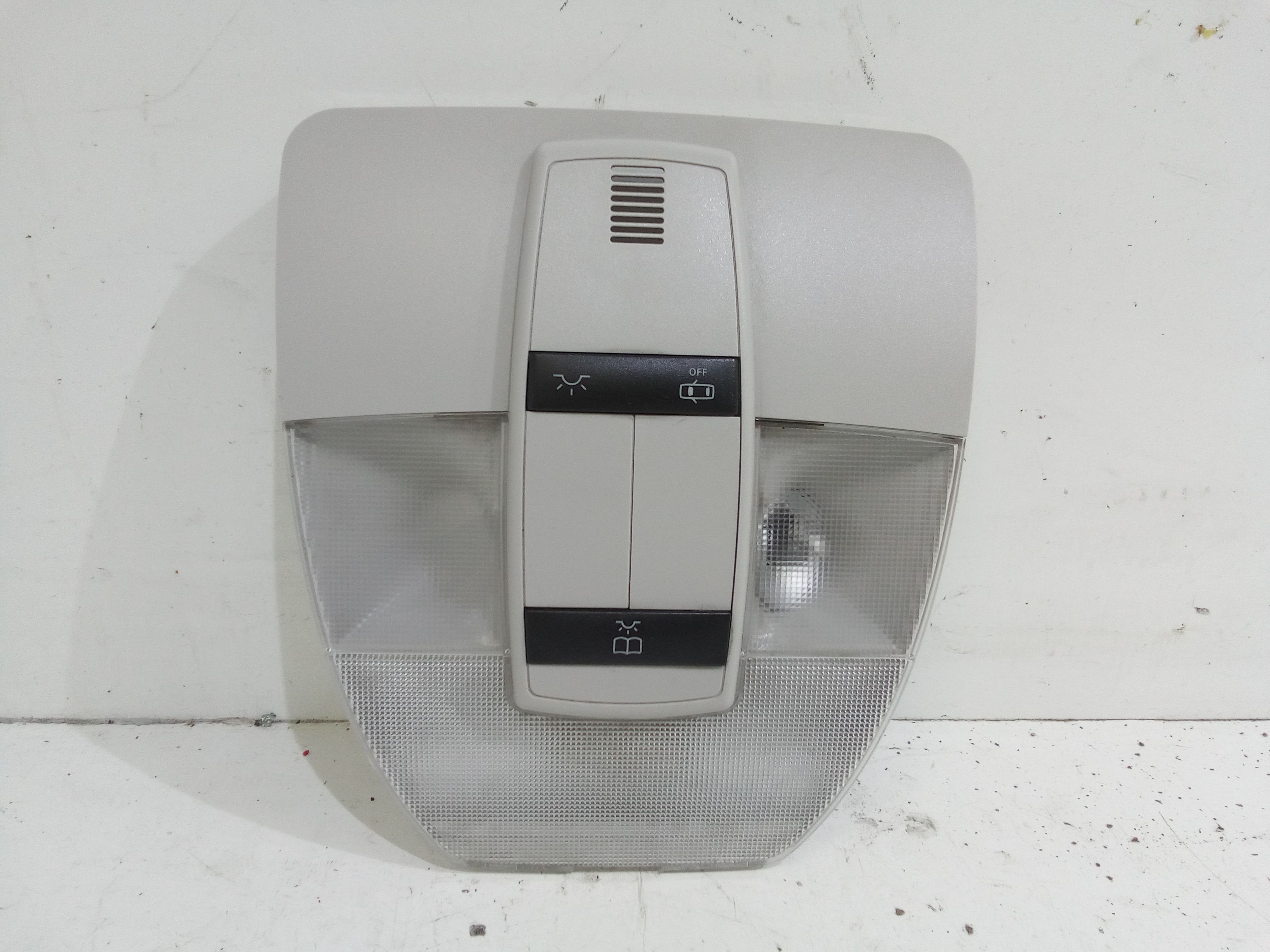 Luce Cortesia Ant. Tetto A16982000017H52 Usato