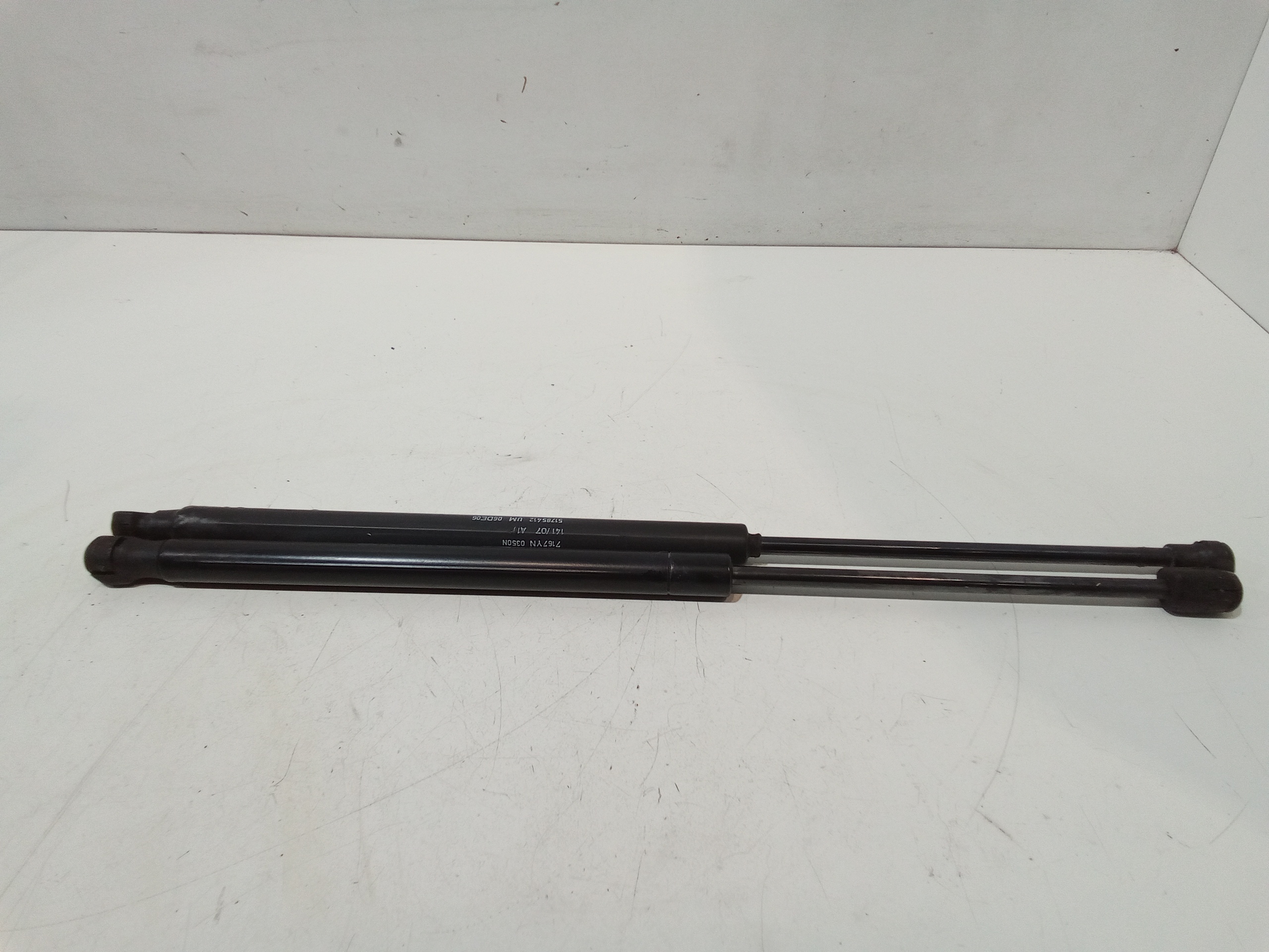 Cerniera Cofano Post. Destro Usato