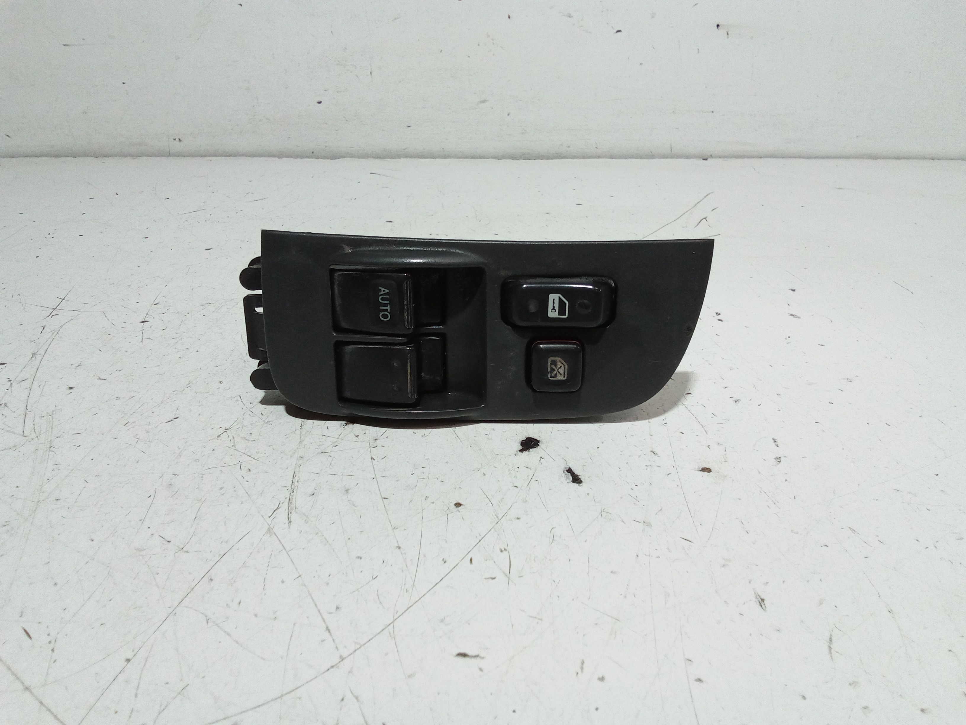 Interruttore Alzacristalli Porta Ant. Sinistro Usato