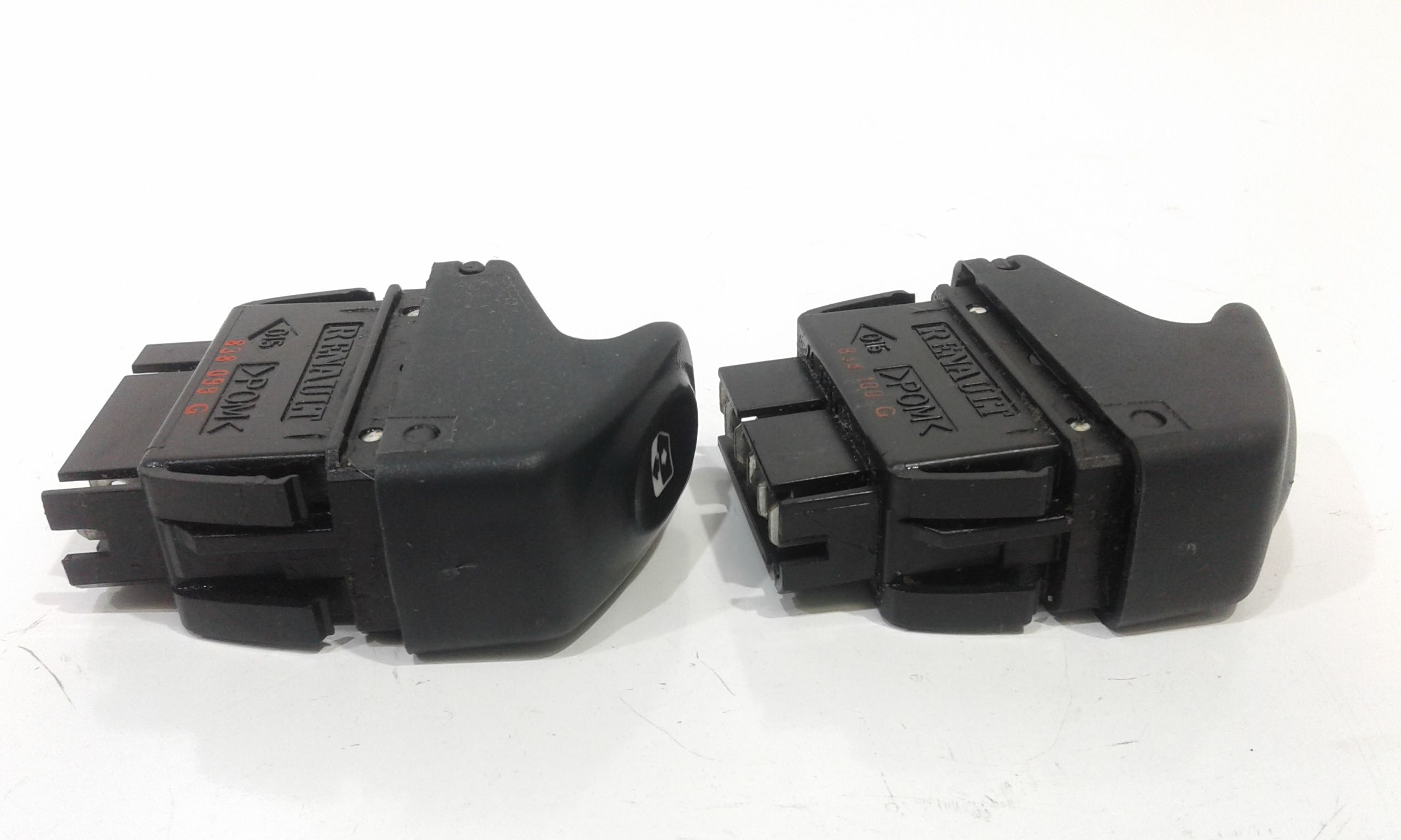 Interruttore Alzacristalli Porta Ant. Sinistro 7700432963 Usato