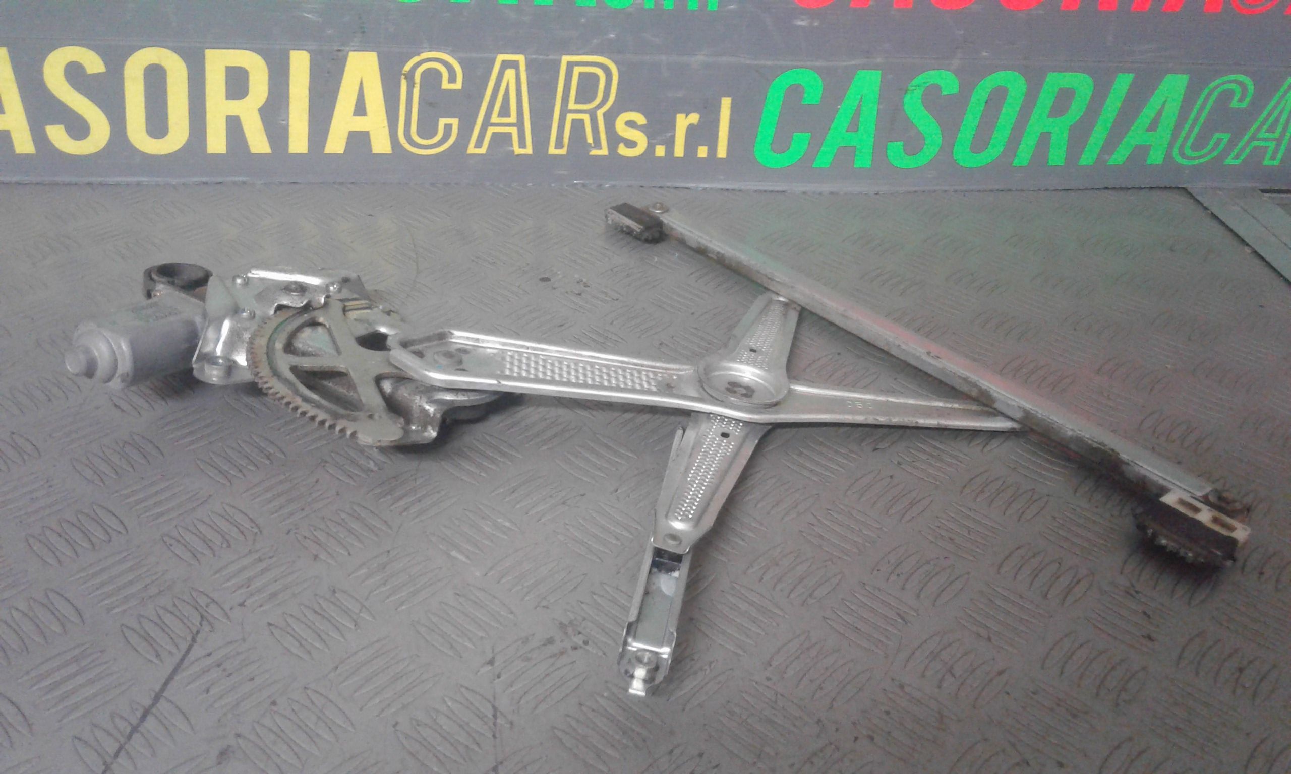 Alzacristallo Porta Ant. Destro 6980152010 Usato