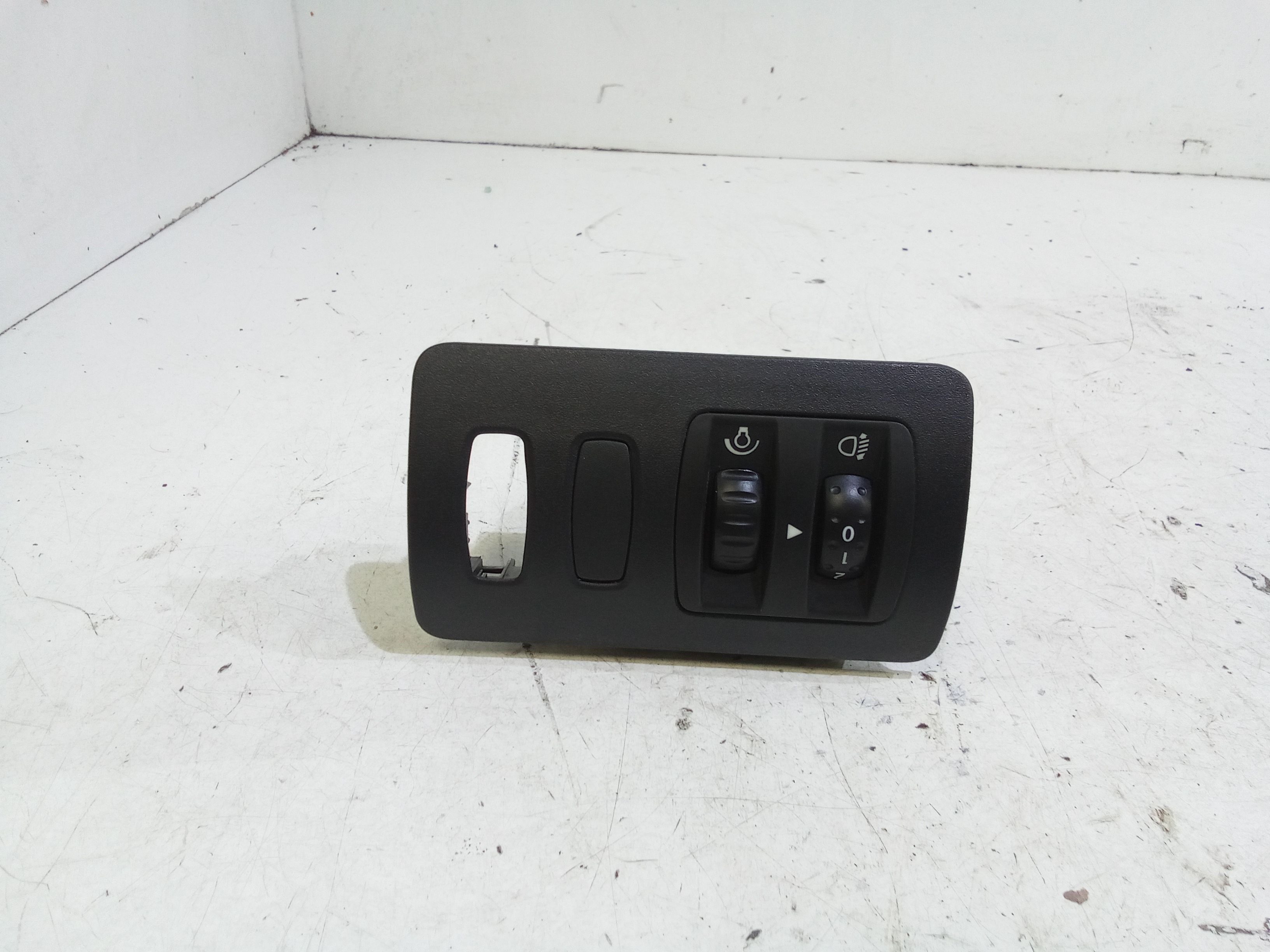 Interruttore Blocco Comando Luci Usato