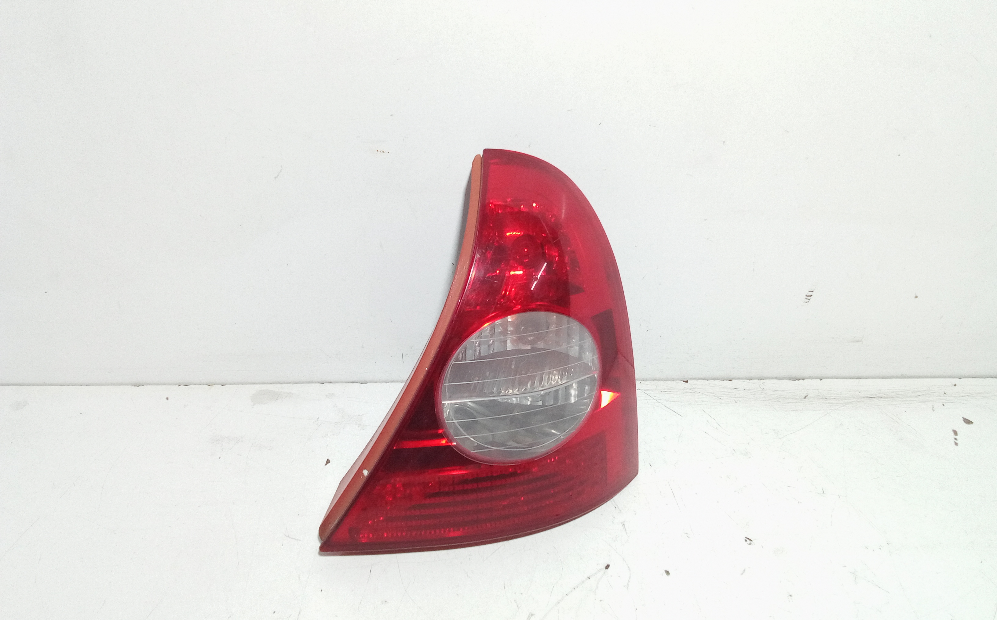 Fanale Post. Destro 8200917487 Usato