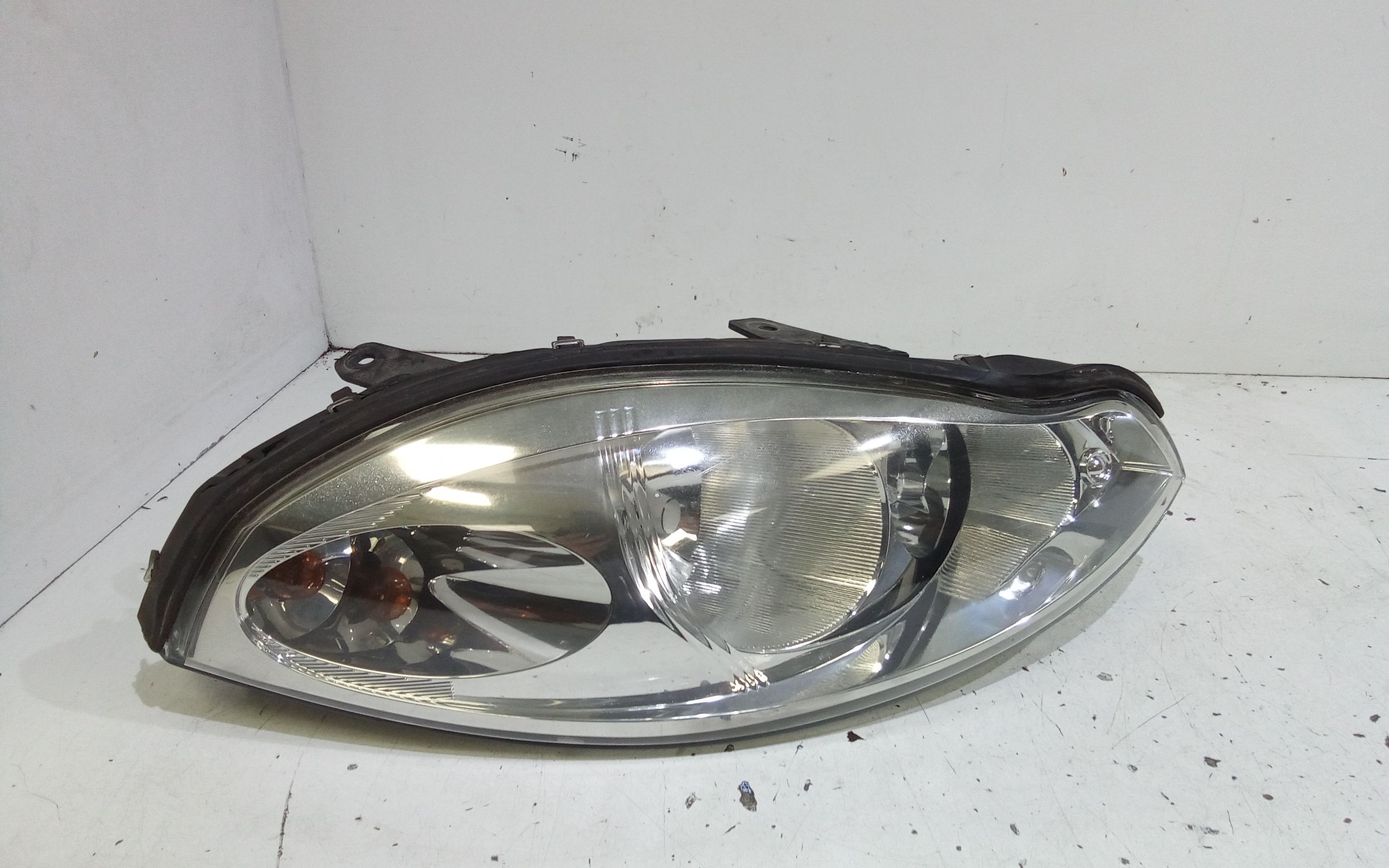 Proiettore Destro 733010085 Usato