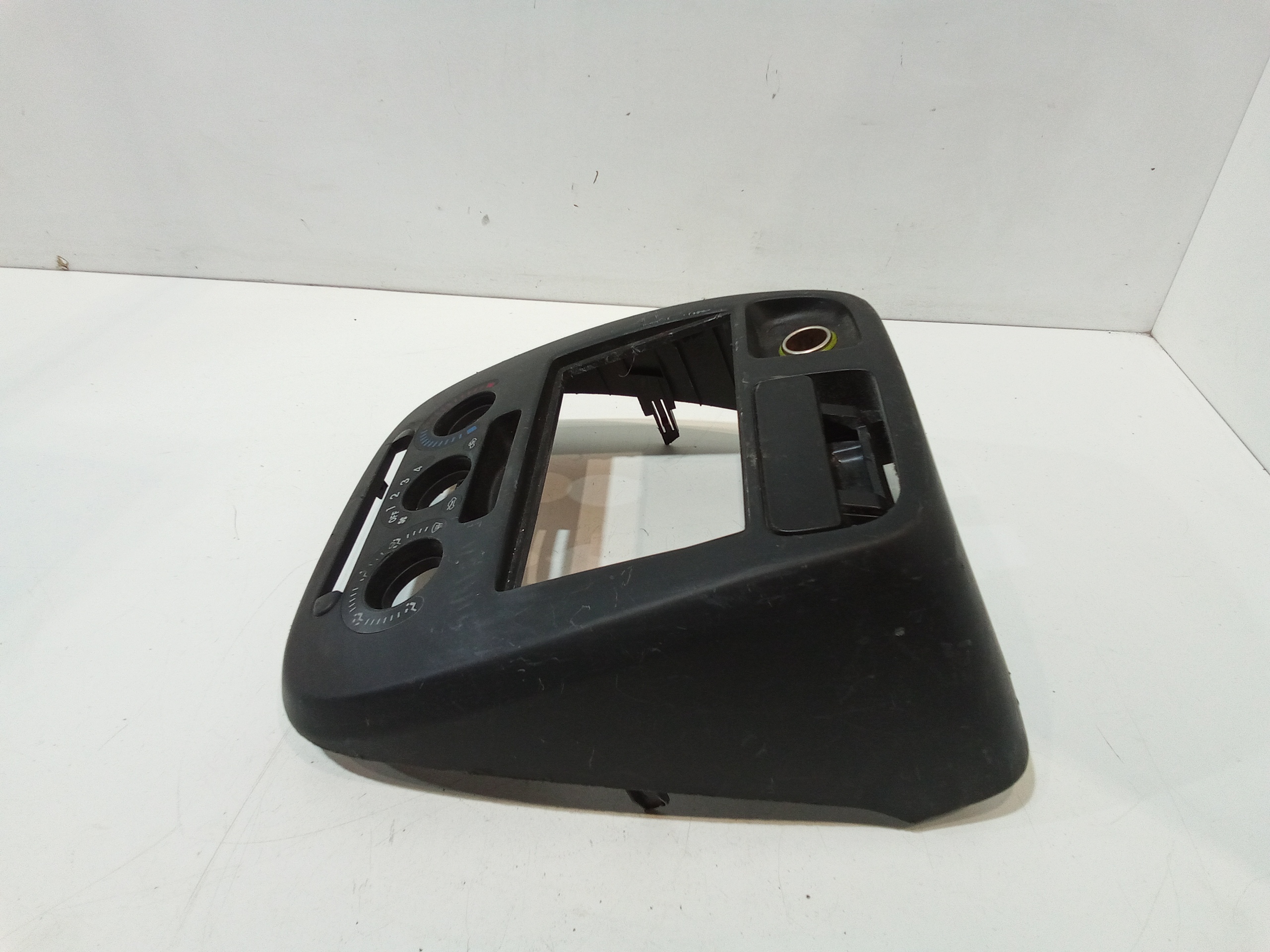 Rivestimento Centr. Cruscotto, Mascherina Portastrumenti Centr. Cruscotto Usato