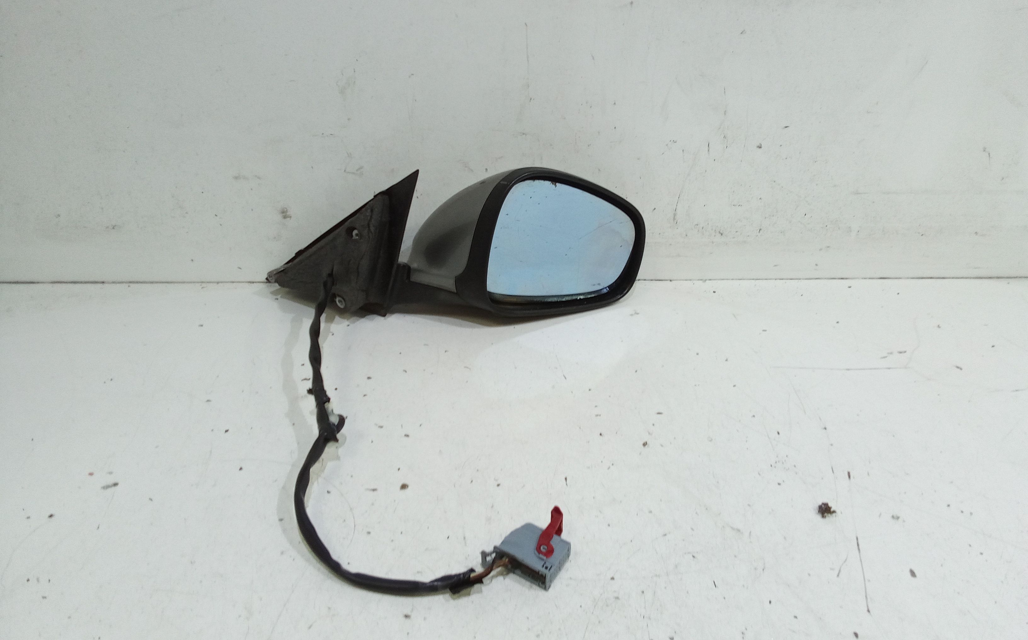 Retrovisore Est. Destro Usato