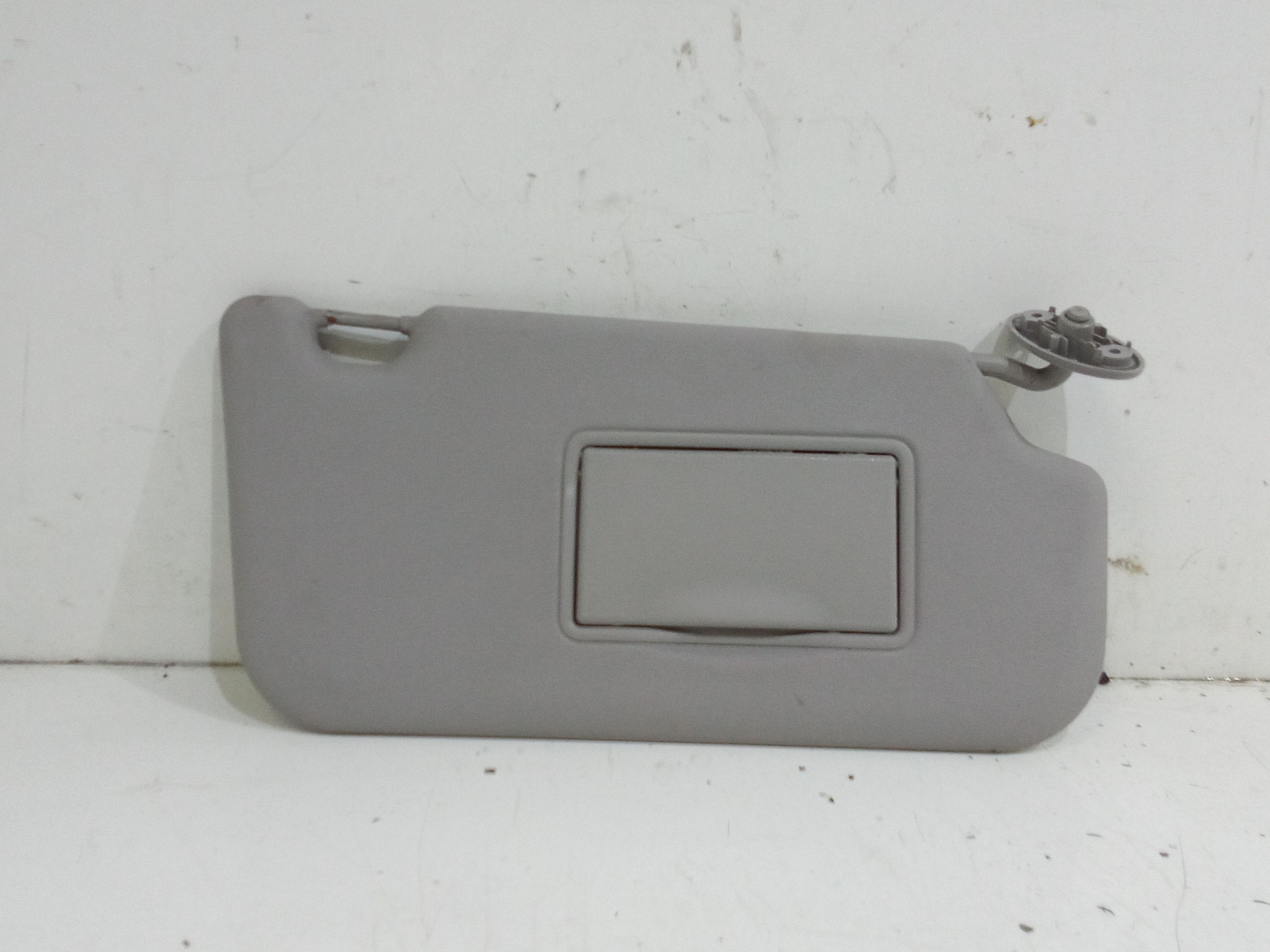 Aletta Parasole Parabrezza Destro 1222069 Usato