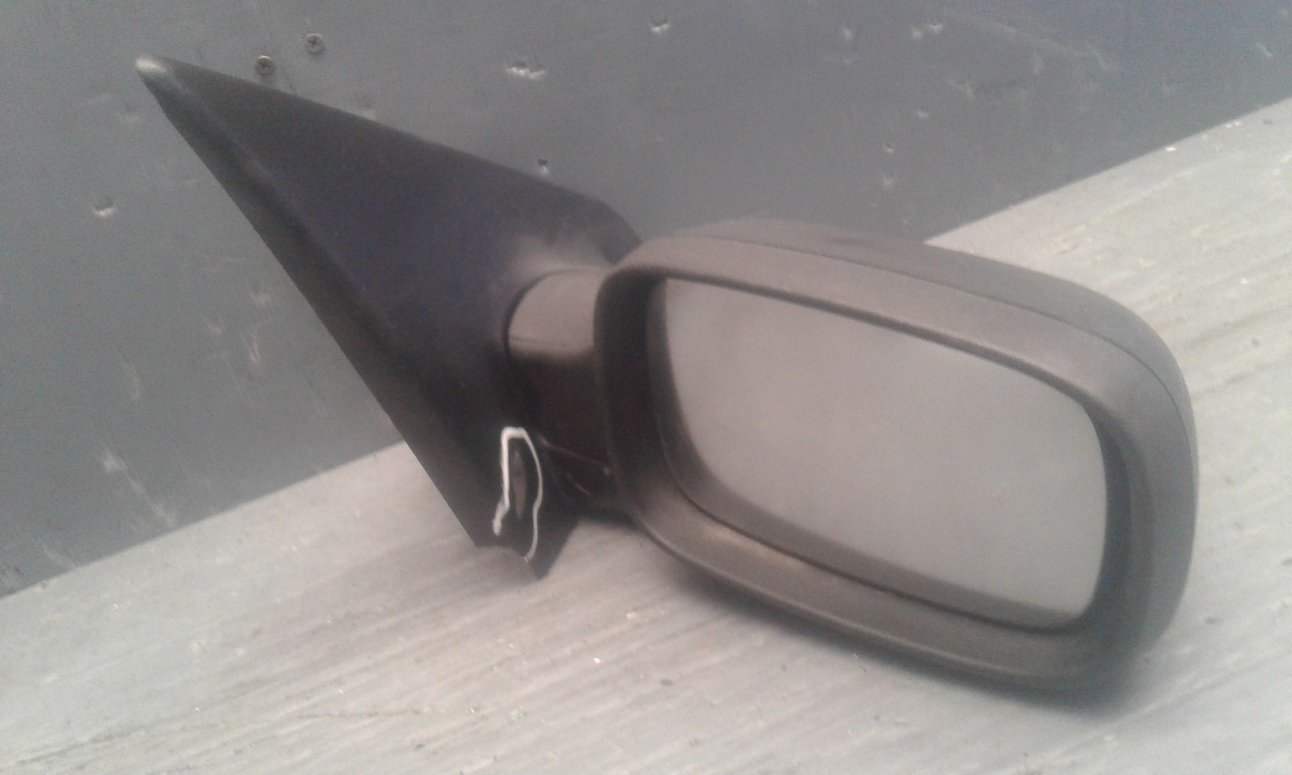 Retrovisore Est. Destro 7701054686 Usato