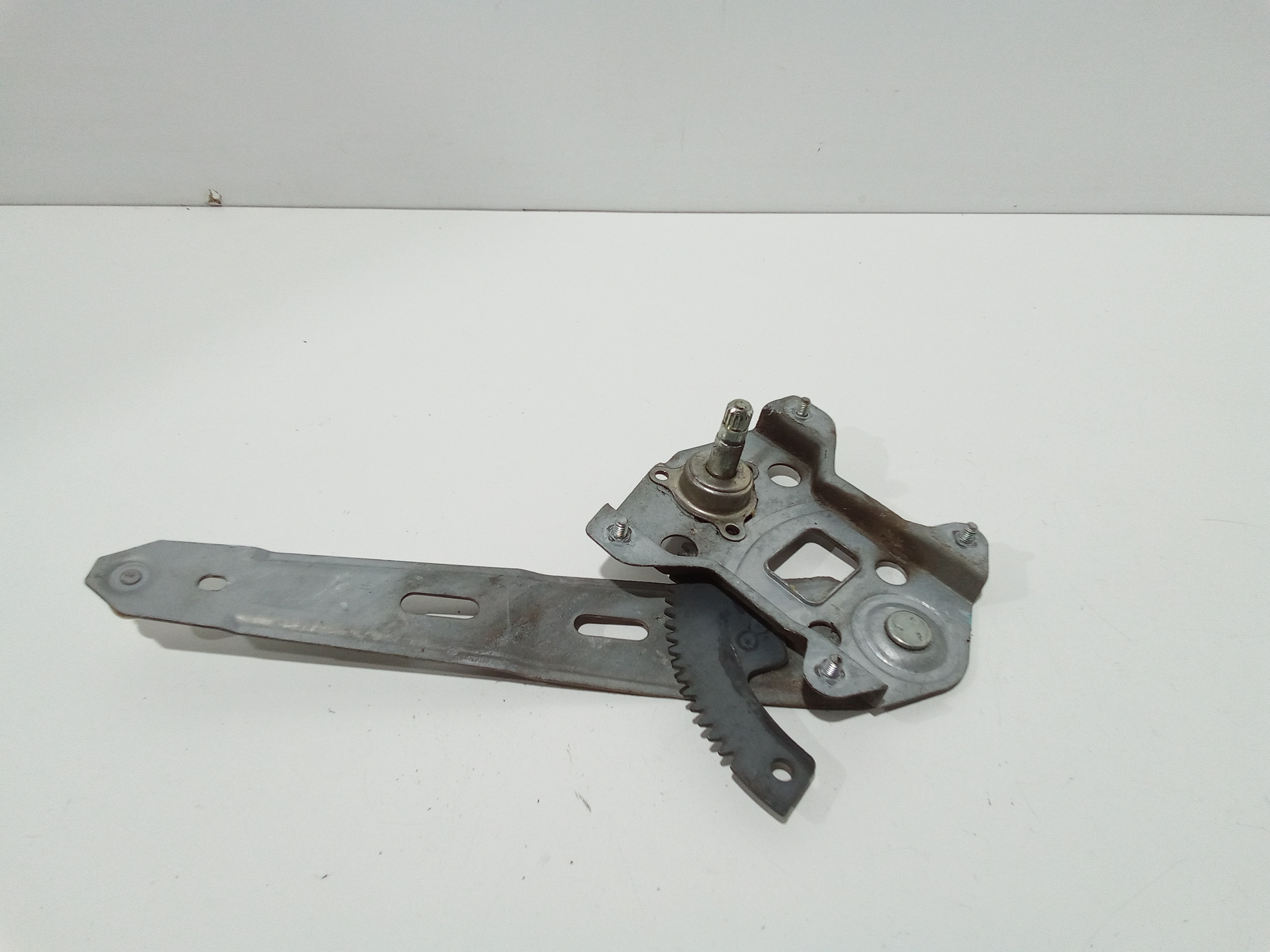 Alzacristallo Porta Post. Destro 8340207000 Usato