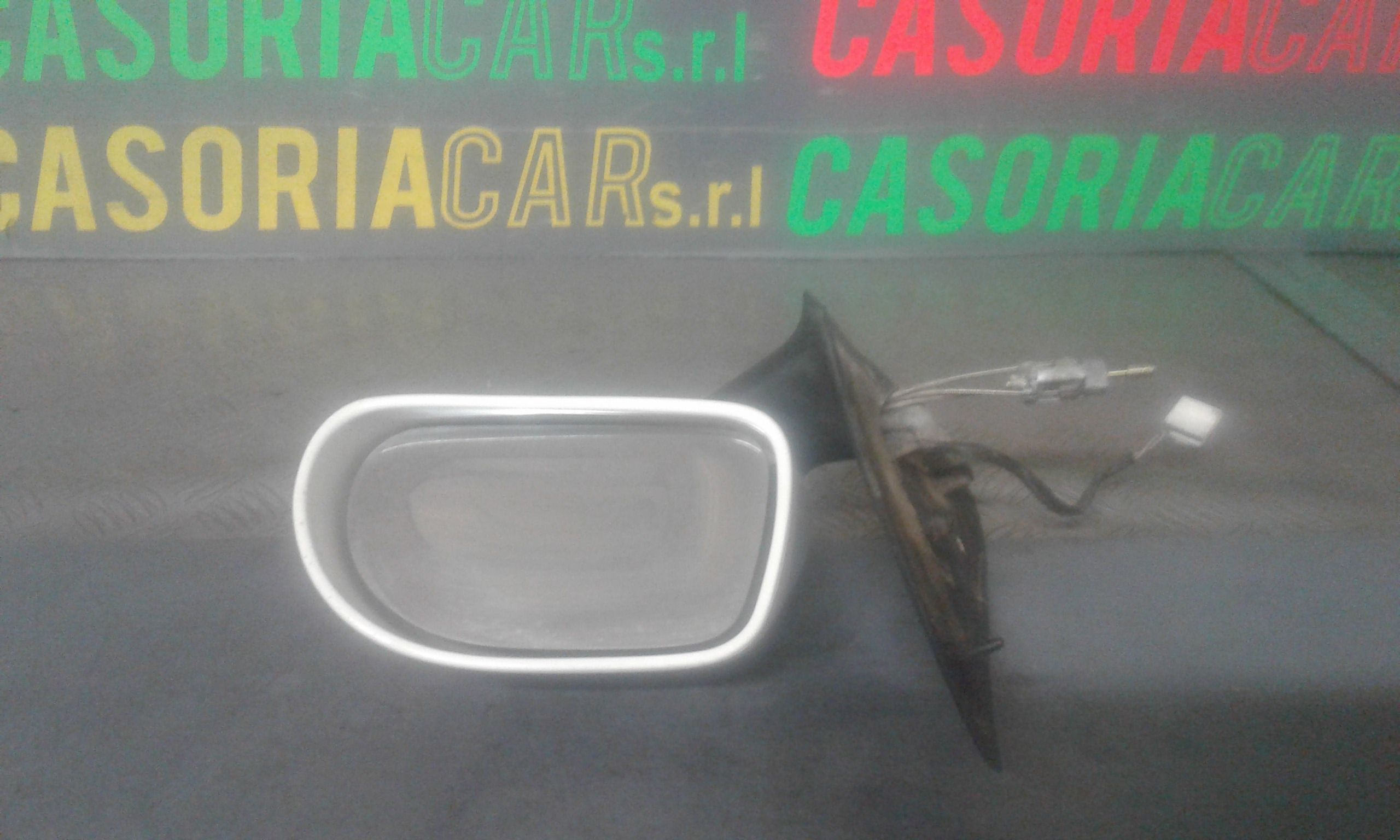 Retrovisore Est. Destro Usato