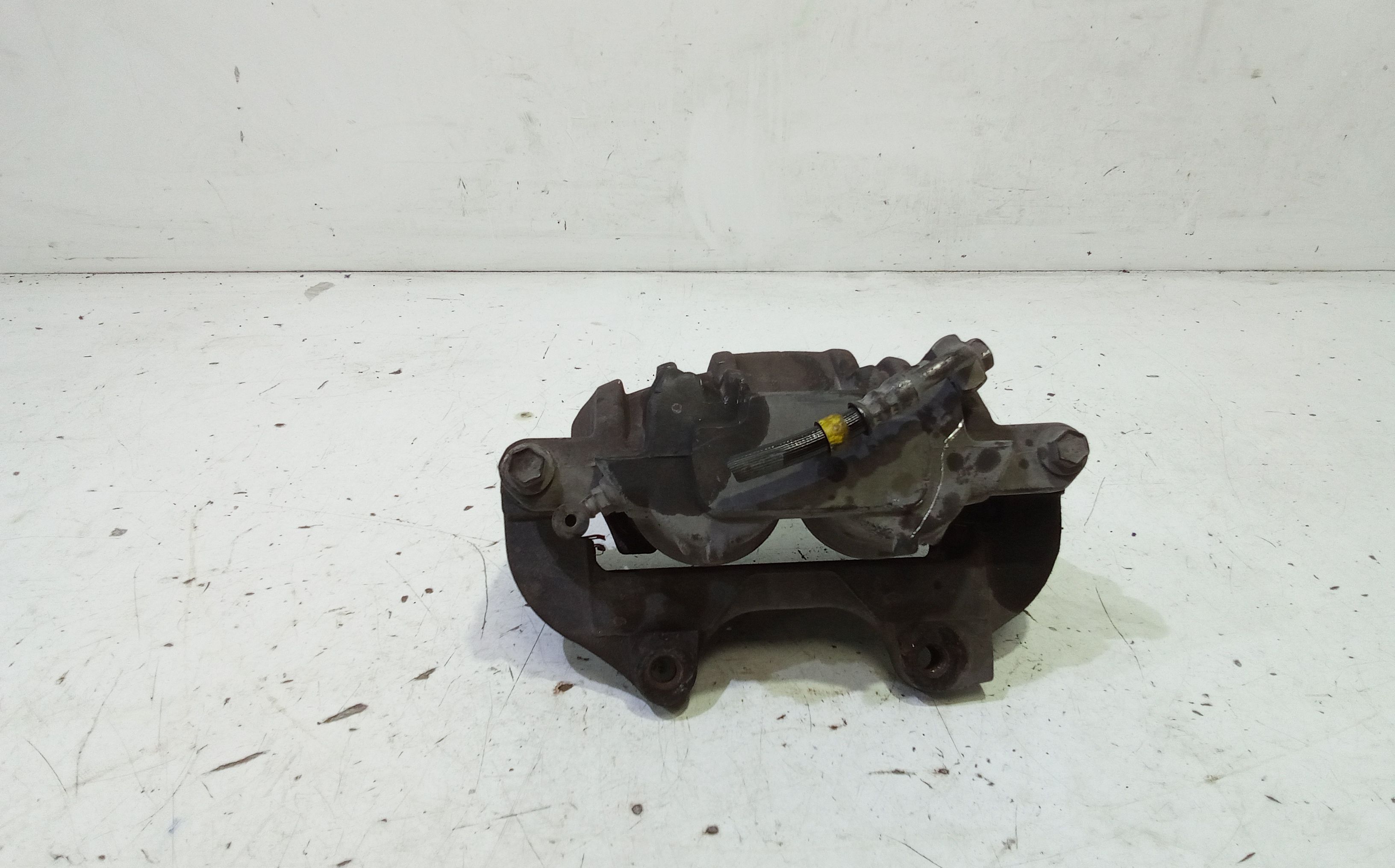 Pinza Freno Ant. Destro K05137670AB Usato