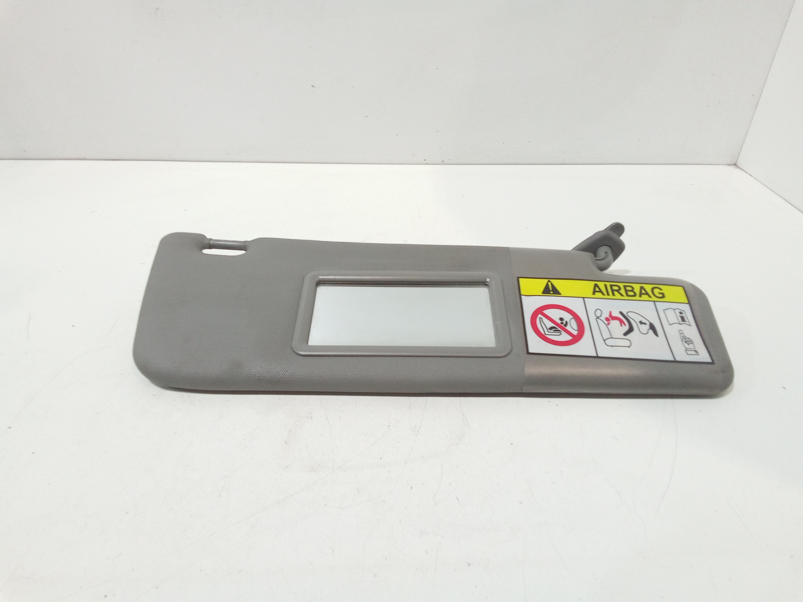 Aletta Parasole Parabrezza Destro 735734959 Usato