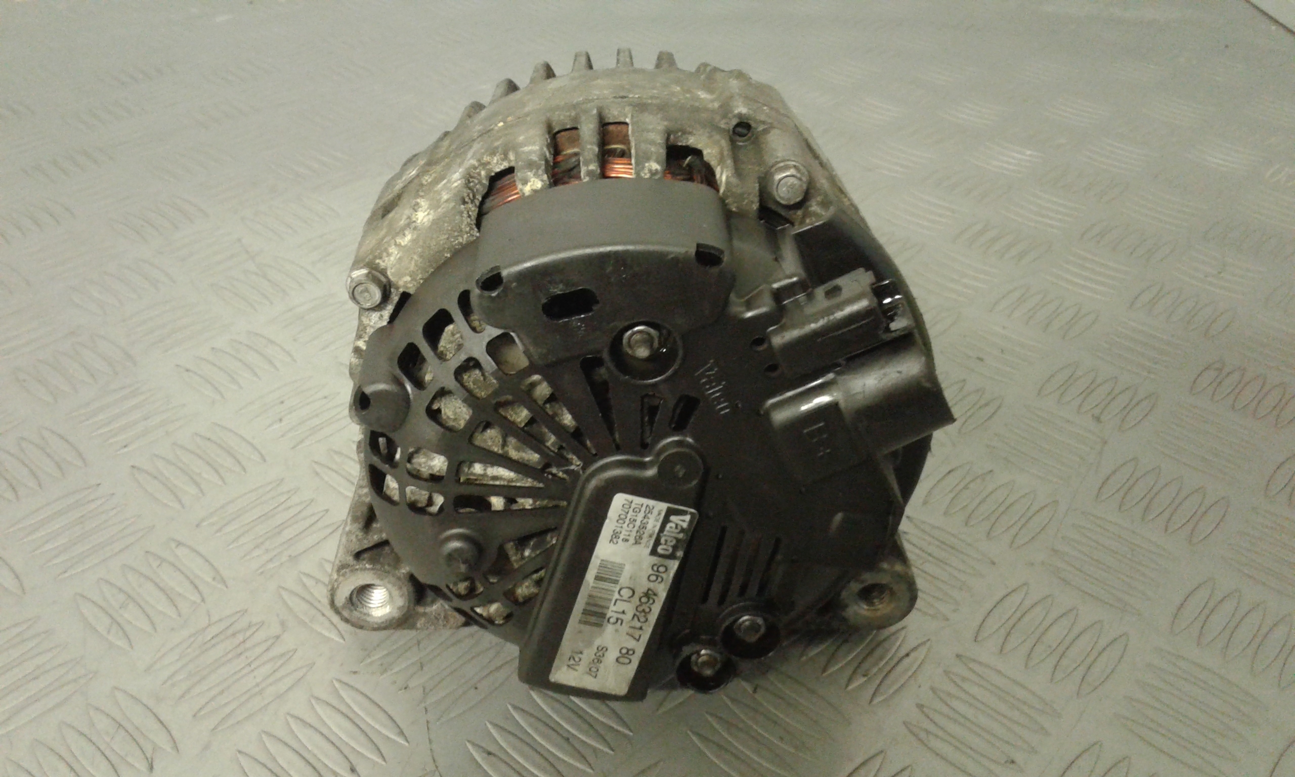 Alternatore 5702J0 Usato