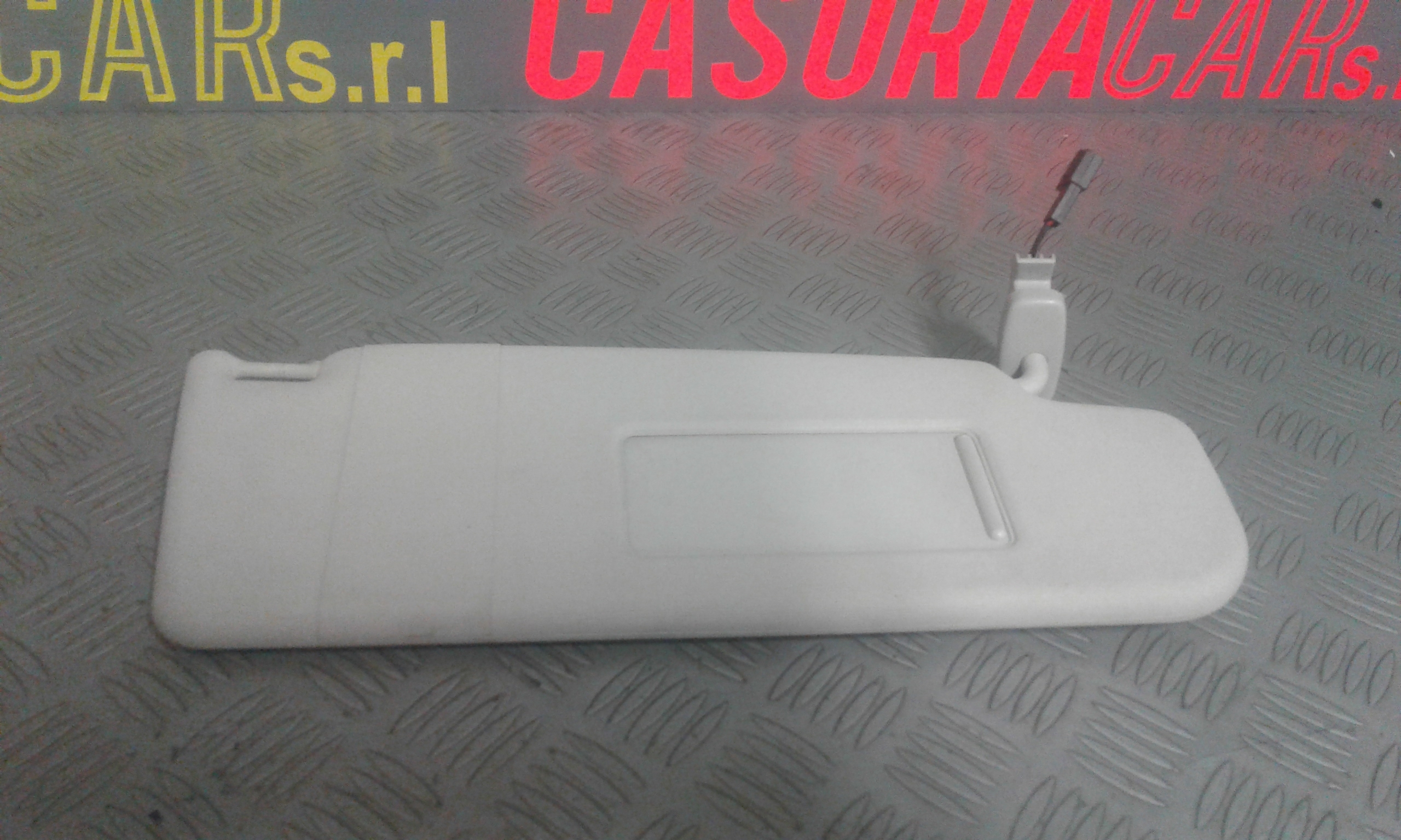 Aletta Parasole Parabrezza Destro 6Q0857552F2F4 Usato