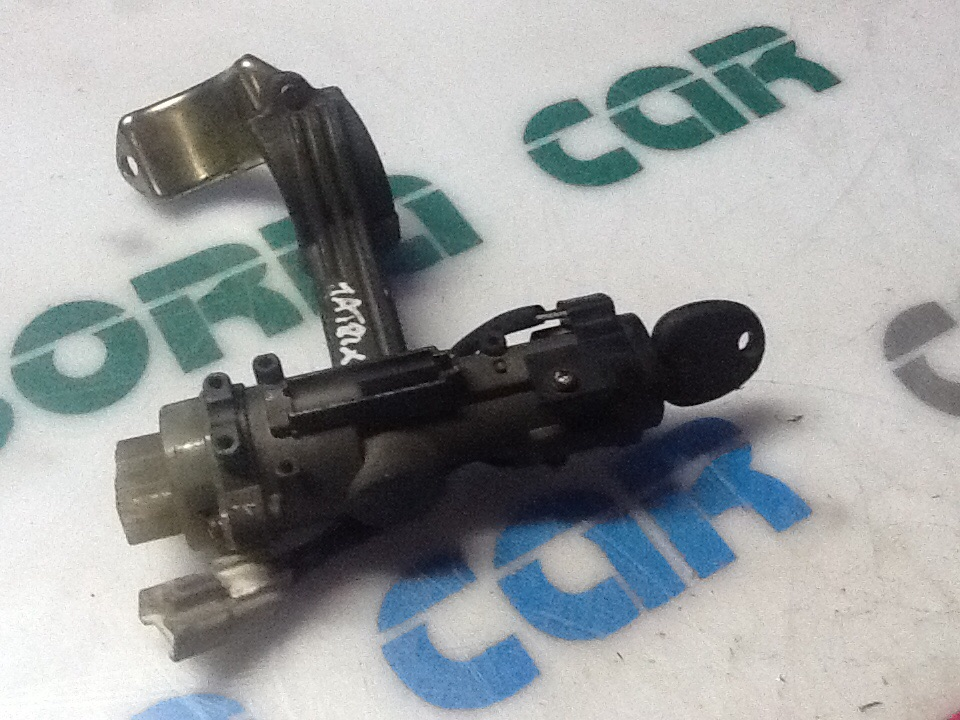 Commutatore Avviamento Con Cilindretti Serrature Usato