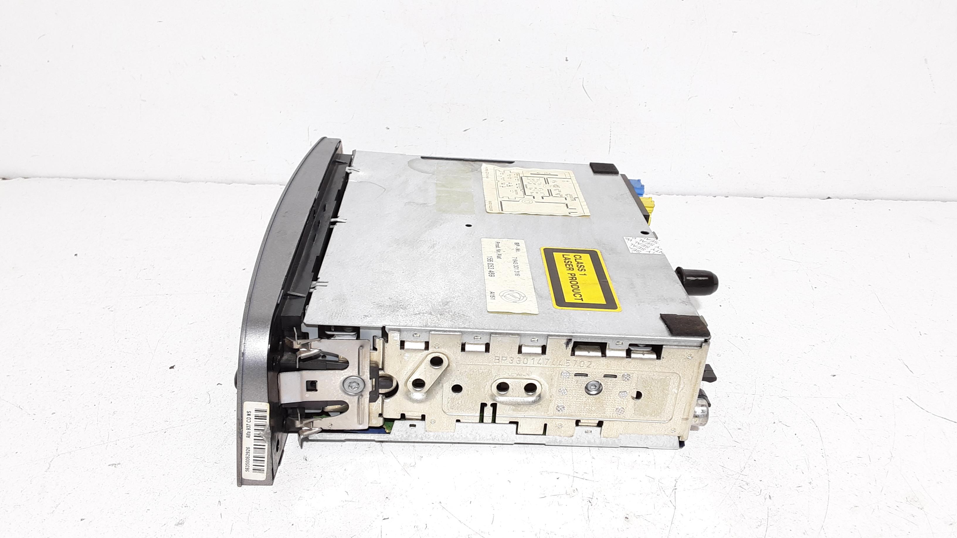 Autoradio 156087712 Usato