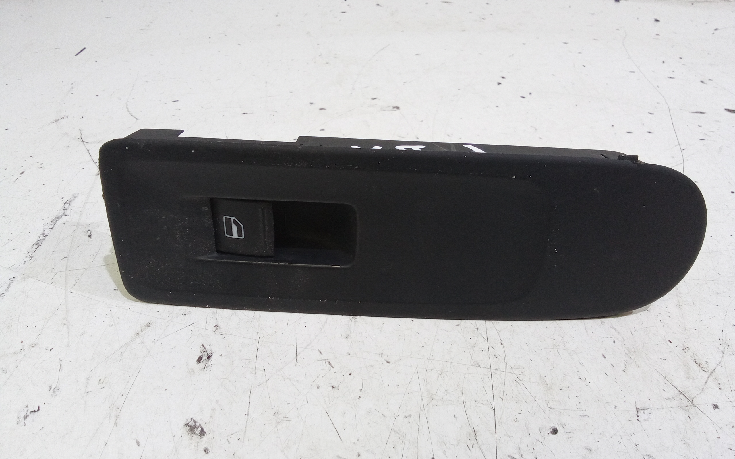 Interruttore Alzacristalli Porta Post. Destro Usato