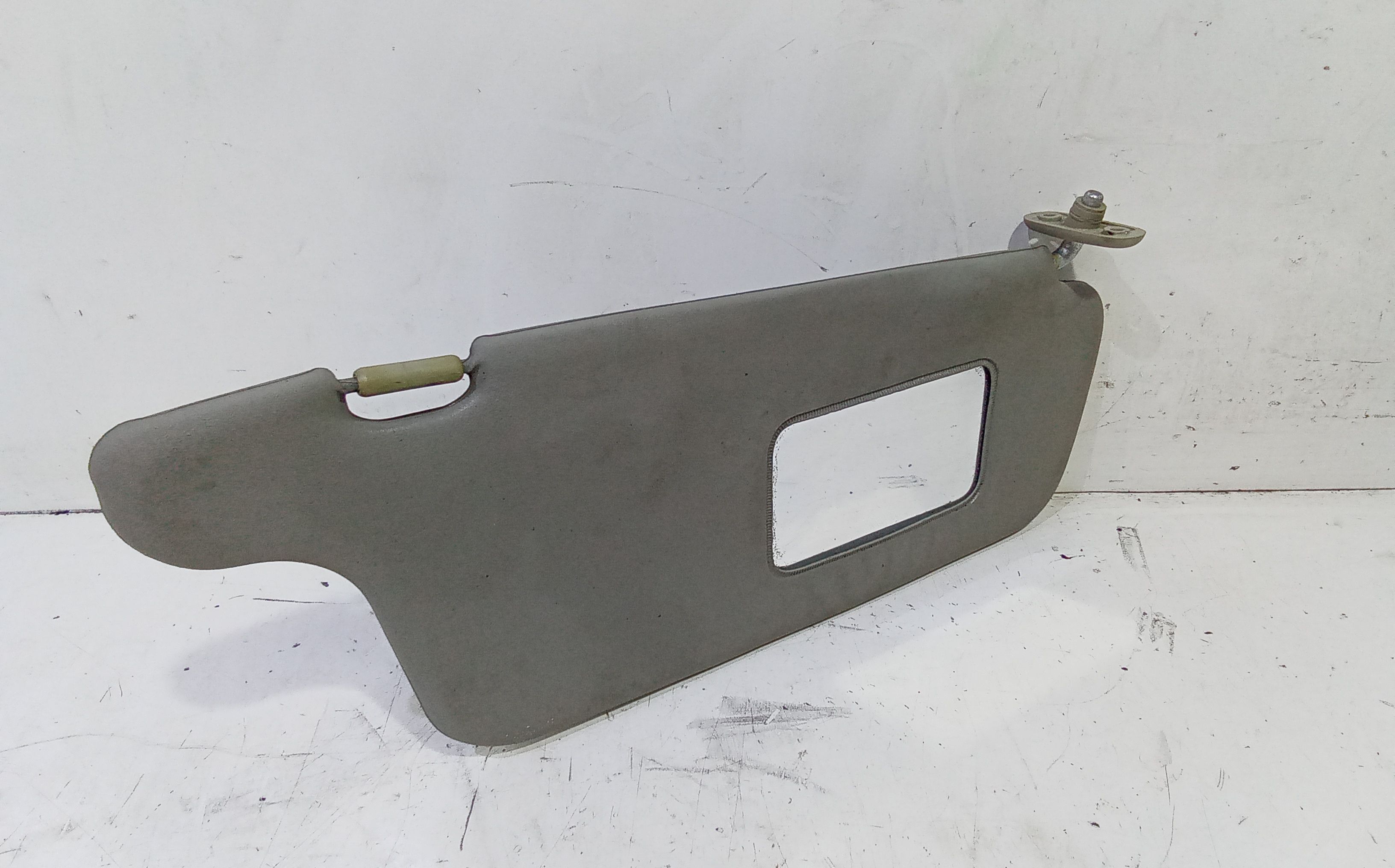 Aletta Parasole Parabrezza Destro 8520206000OBAS Usato