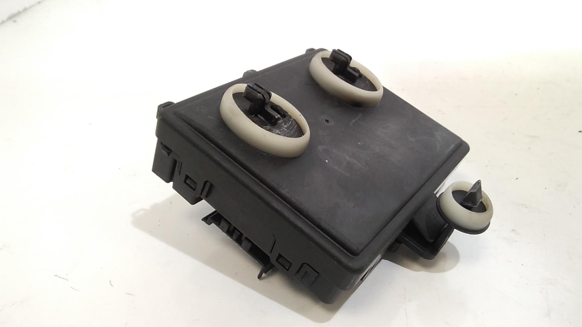 Centralina Chiusura C.zta Destro Usato