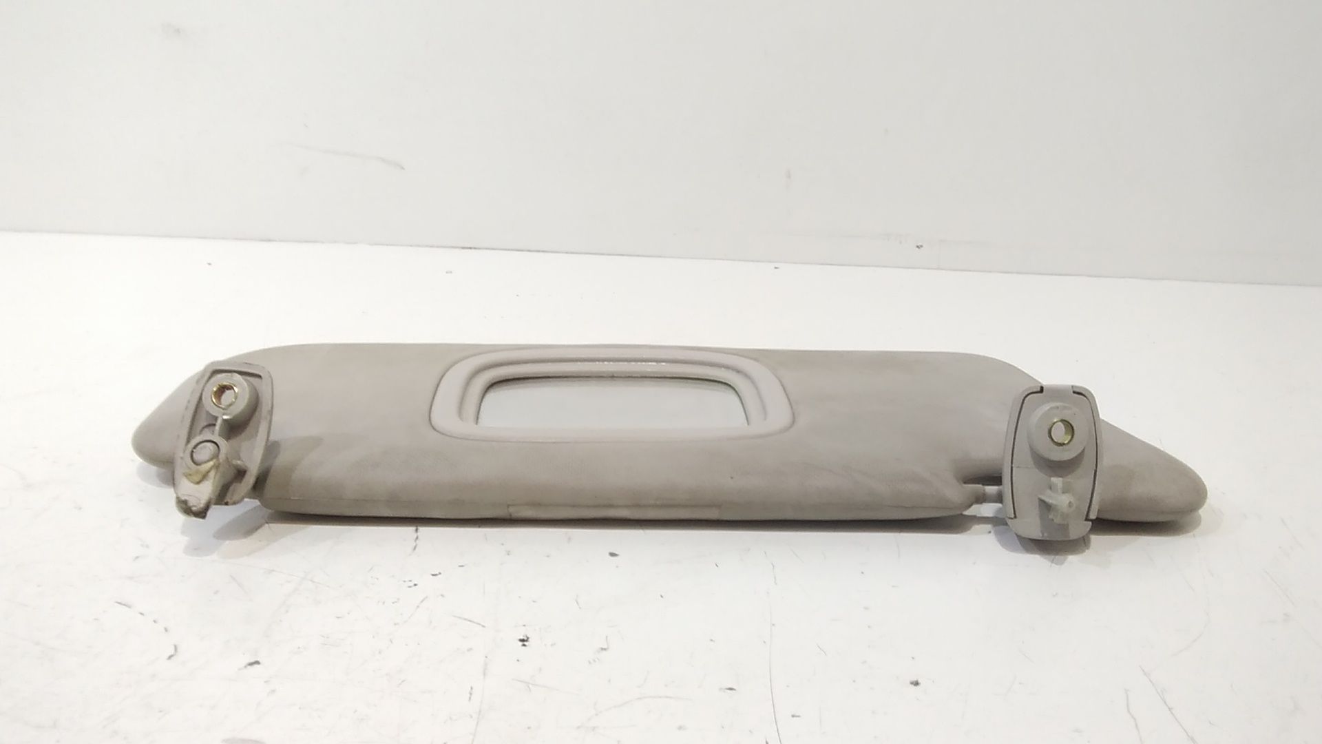 Aletta Parasole Parabrezza Destro 735420218 Usato