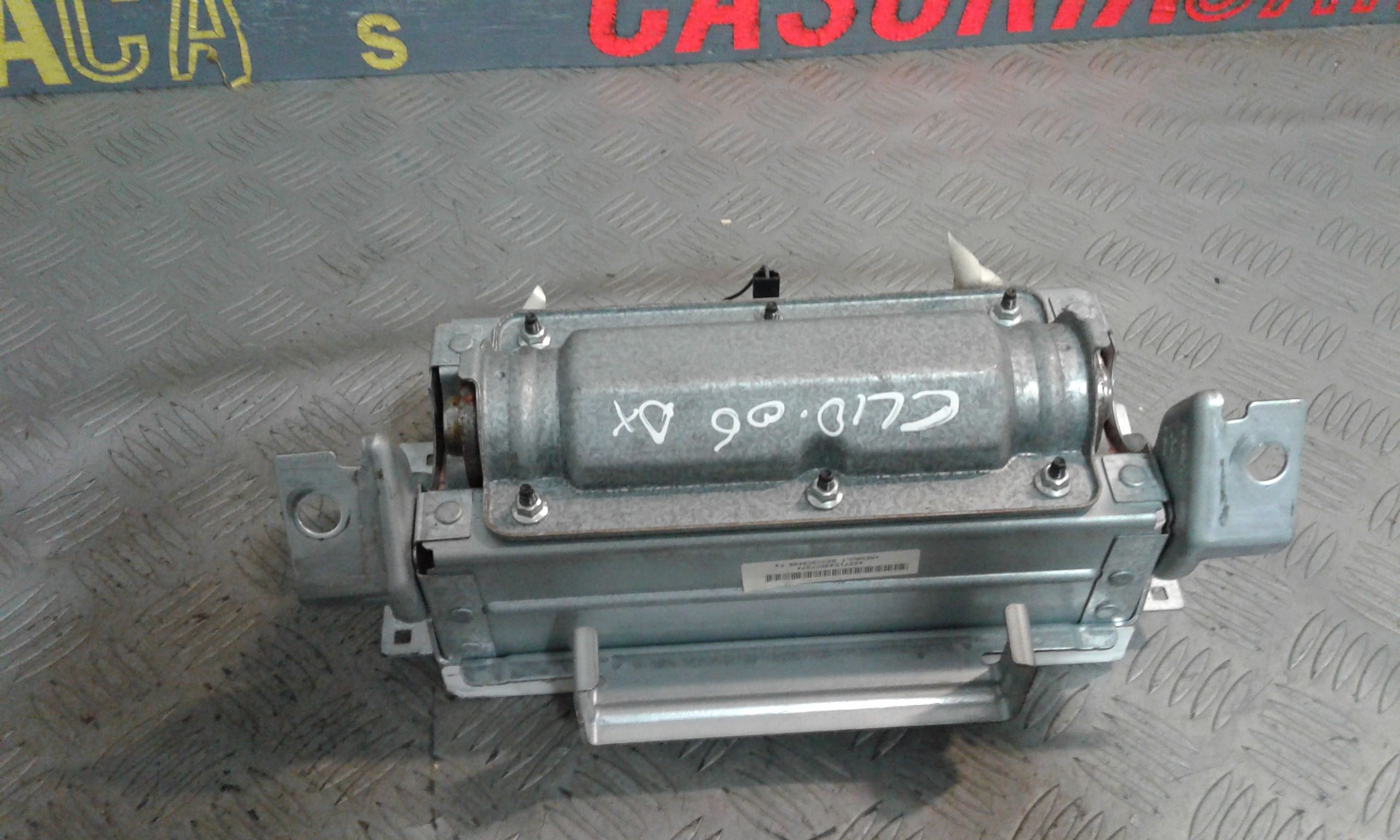 Dispositivo Airbag Lato Passeggero 8200788813 Usato