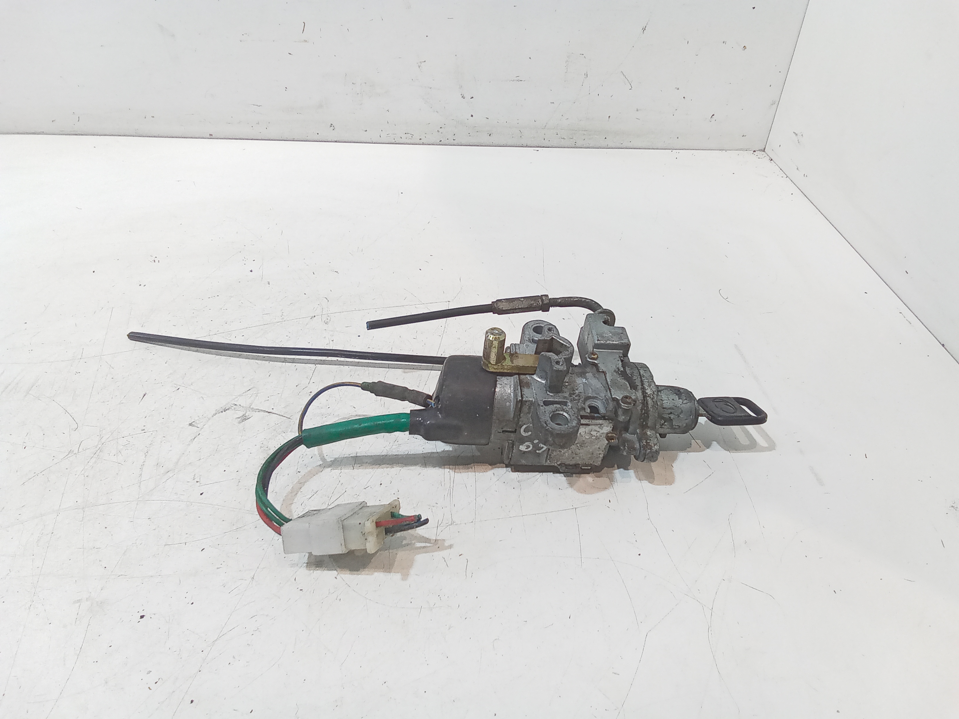 Commutatore Avviamento Con Cilindretti Serrature Usato