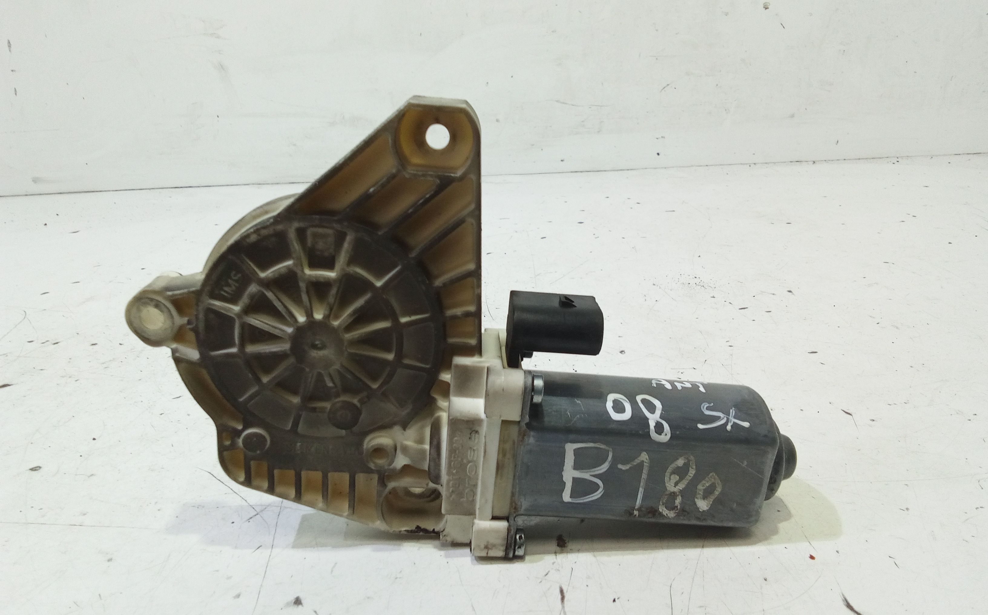 Motorino Alzacristallo Porta Ant. Sinistro A1698201542 Usato