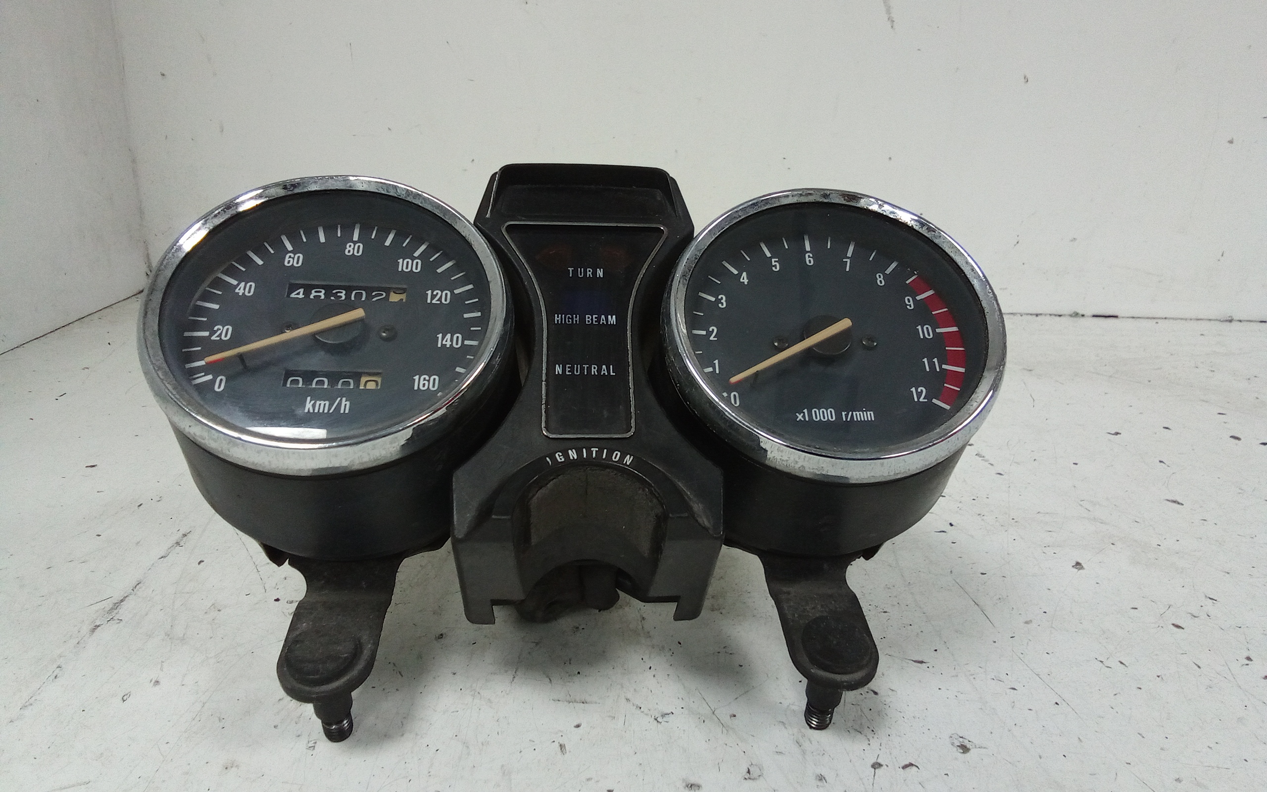 Quadro Portastrumenti Usato