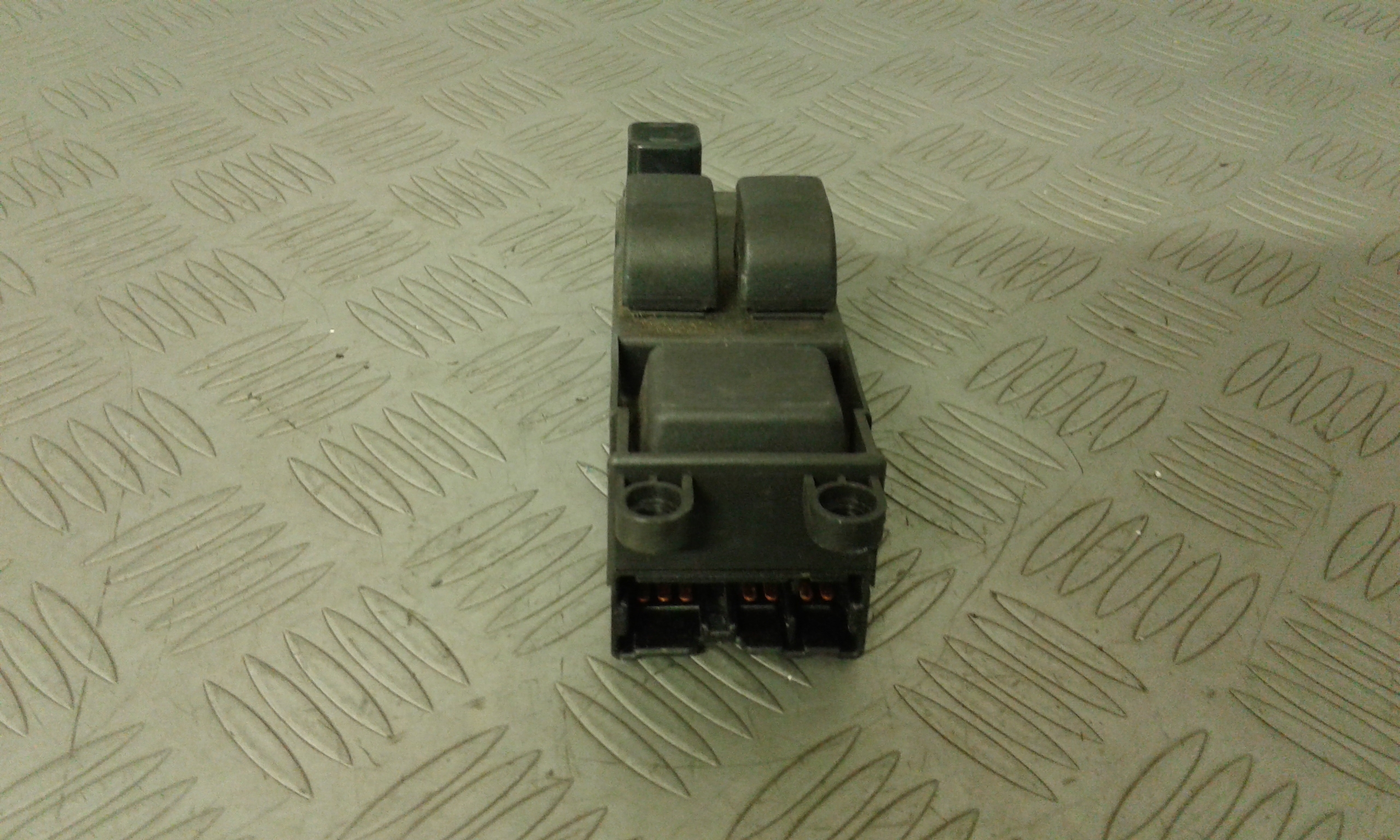 Interruttore Alzacristalli Porta Ant. Sinistro Usato