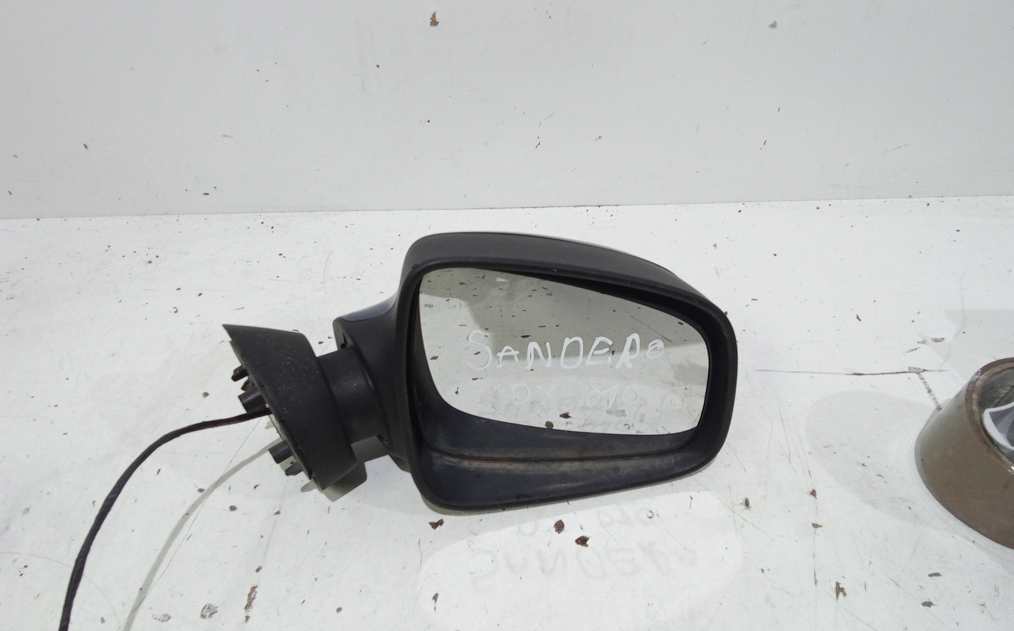 Retrovisore Est. Destro 963015207R Usato