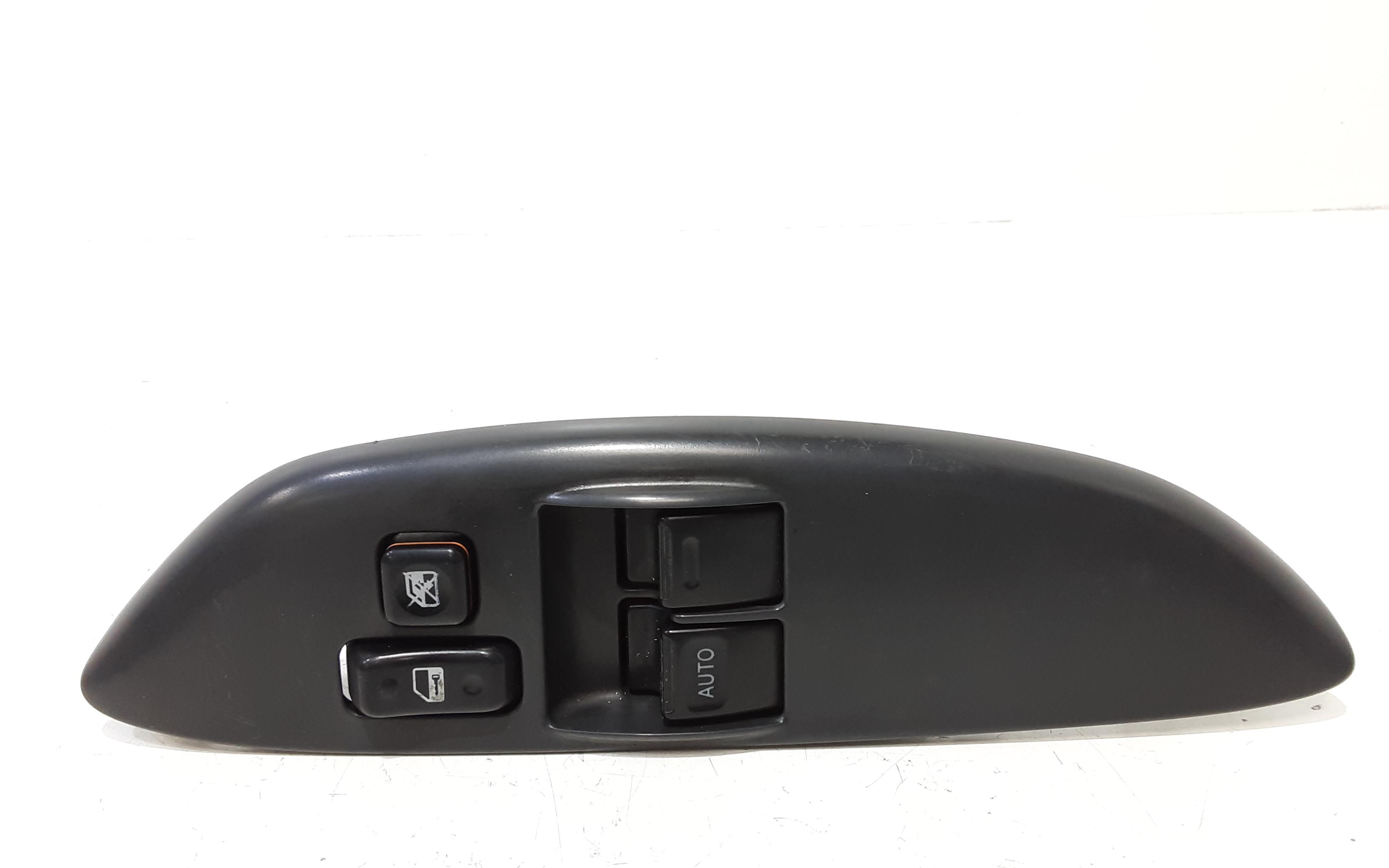 Interruttore Alzacristalli Porta Ant. Sinistro 848200D040 Usato